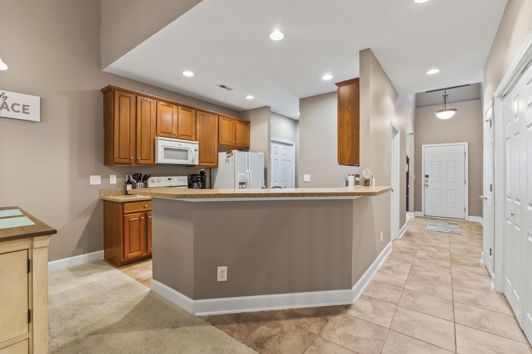 400 Rock Bed Ct. Property Photo 12