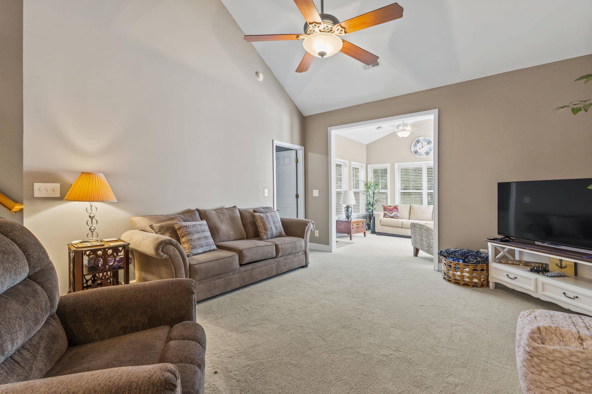 400 Rock Bed Ct. Property Photo 16