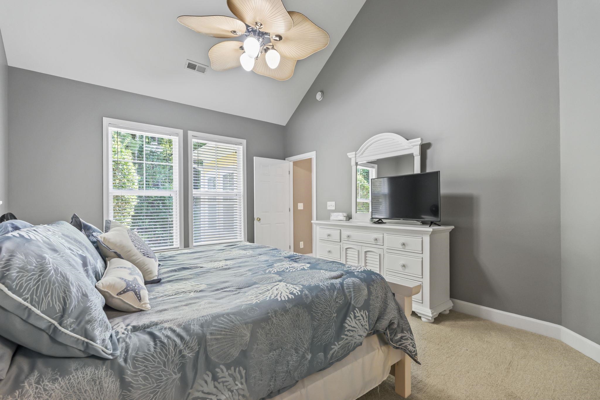 400 Rock Bed Ct. Property Photo 20