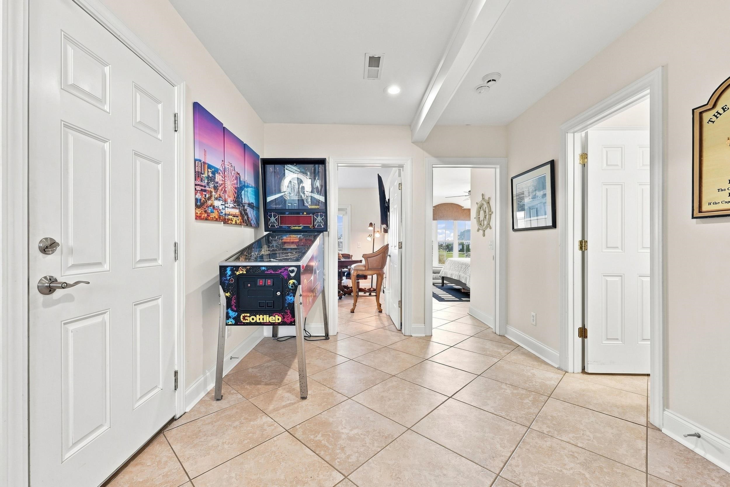840 Waterton Ave. Property Photo 33