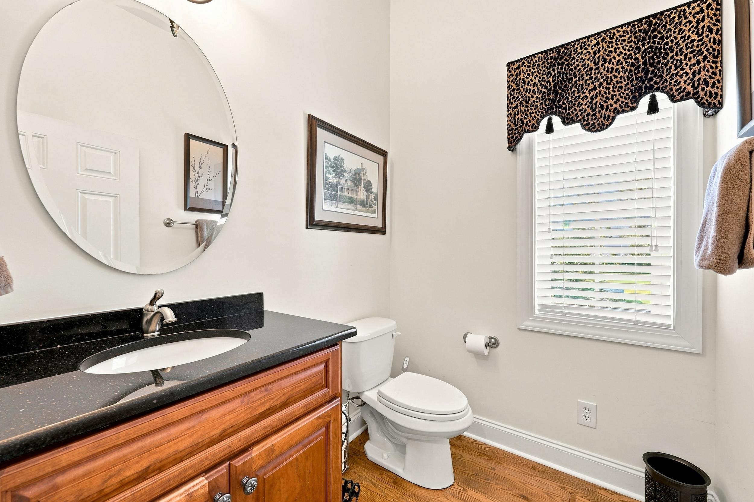 840 Waterton Ave. Property Photo 44