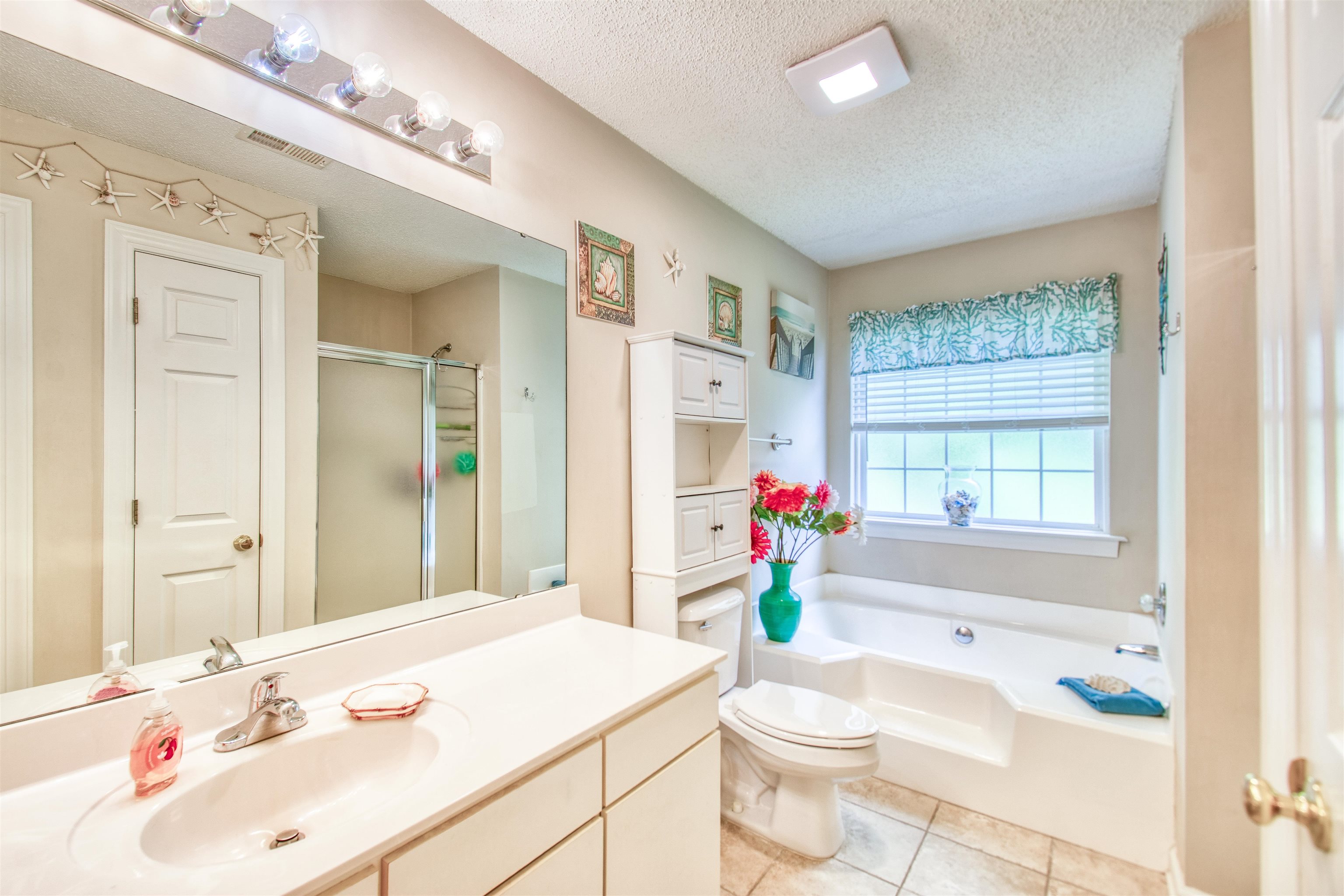 4386 Daphne Ln. Property Photo 12