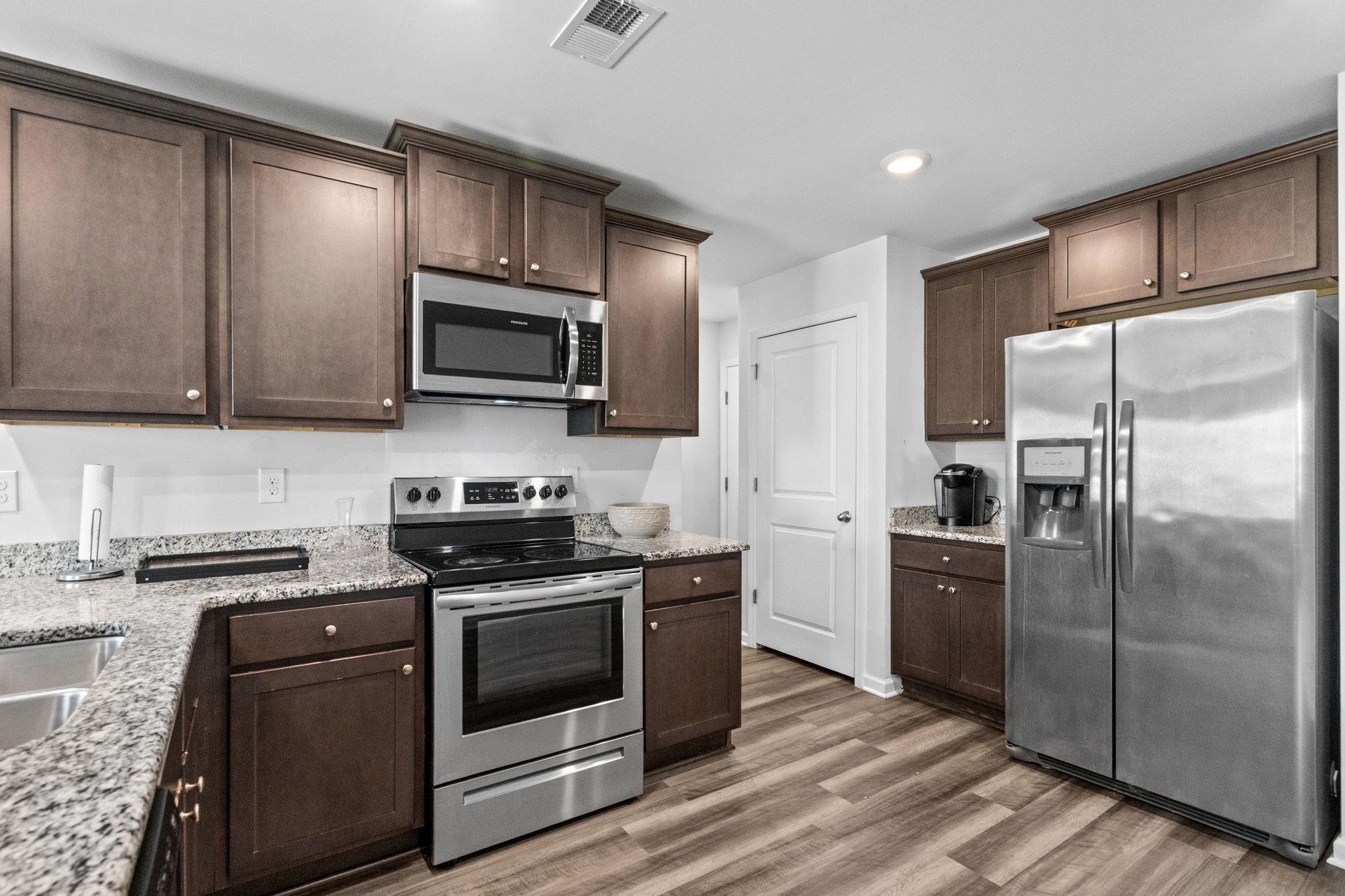 1222 Donald St. Property Photo 11