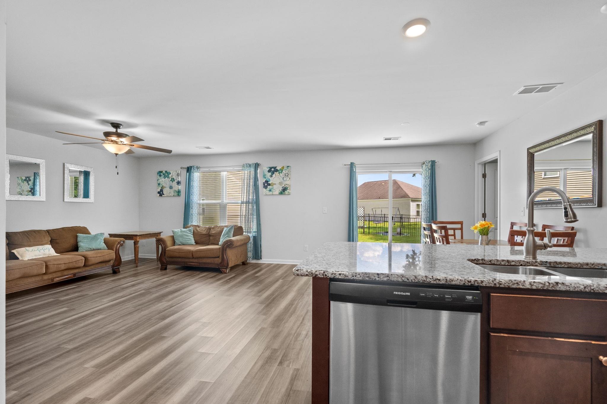 1222 Donald St. Property Photo 12