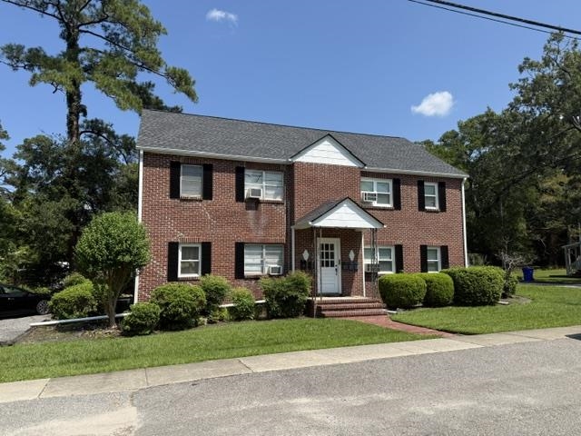 800 Burroughs St. Property Photo 2