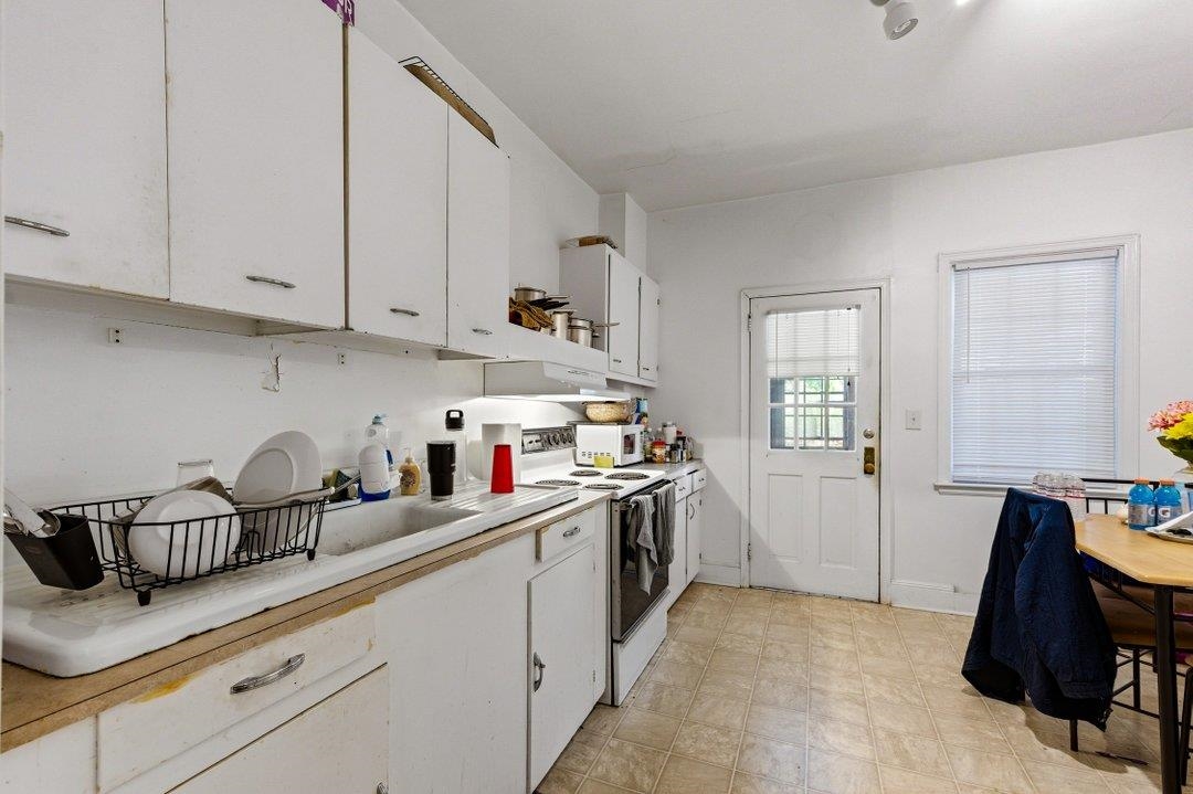 800 Burroughs St. Property Photo 8