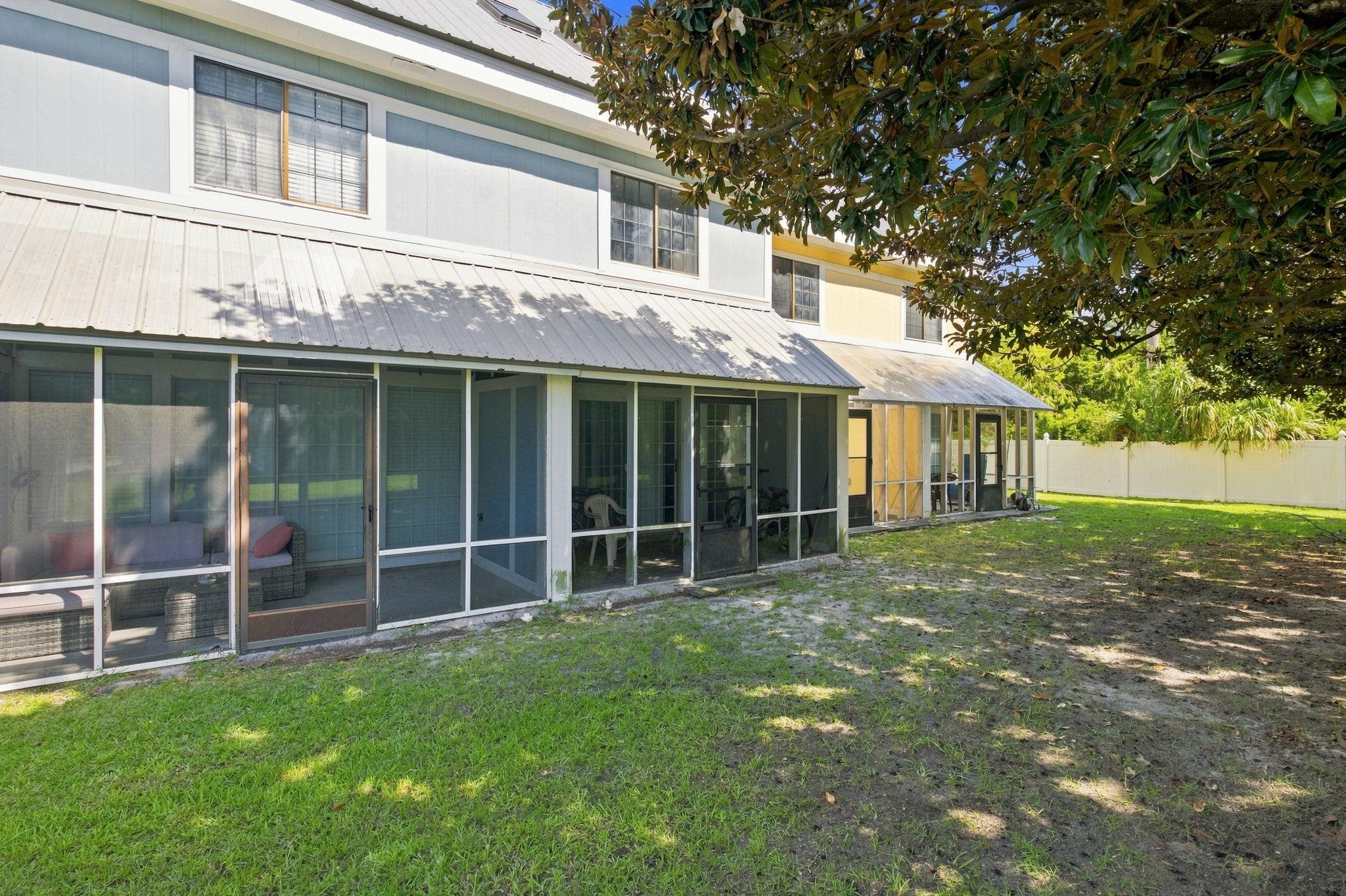 1204 Pinegrove Dr. Property Photo 14