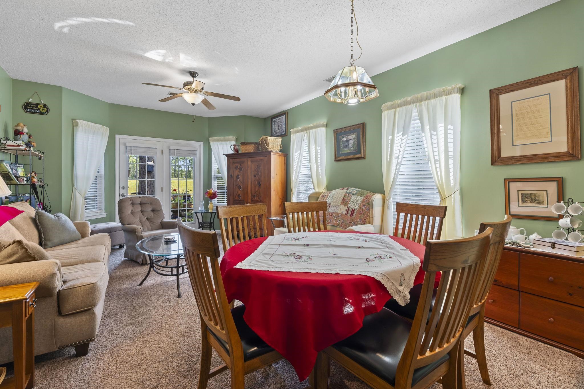 4545 Girvan Dr. Property Photo 12