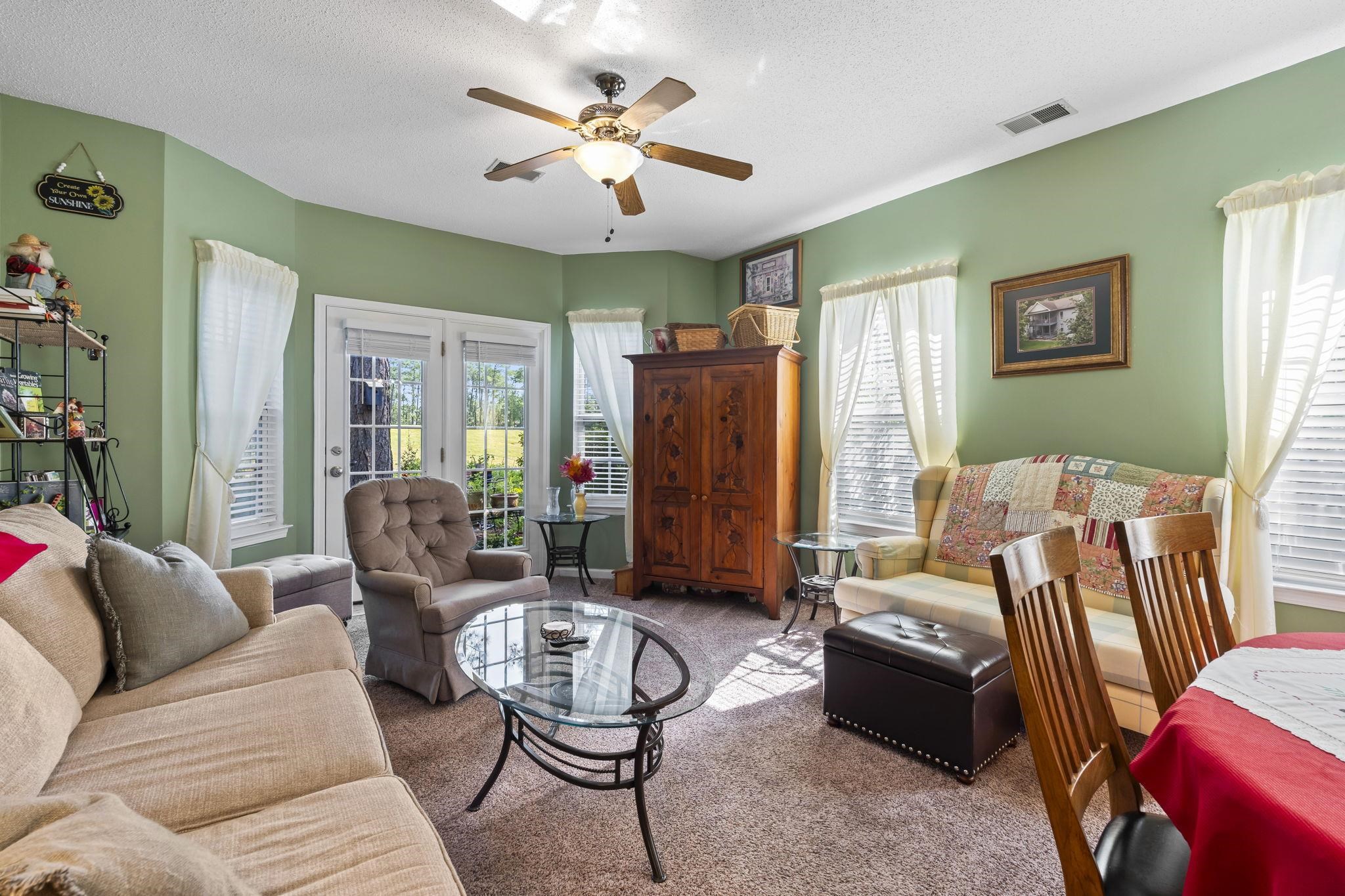 4545 Girvan Dr. Property Photo 13