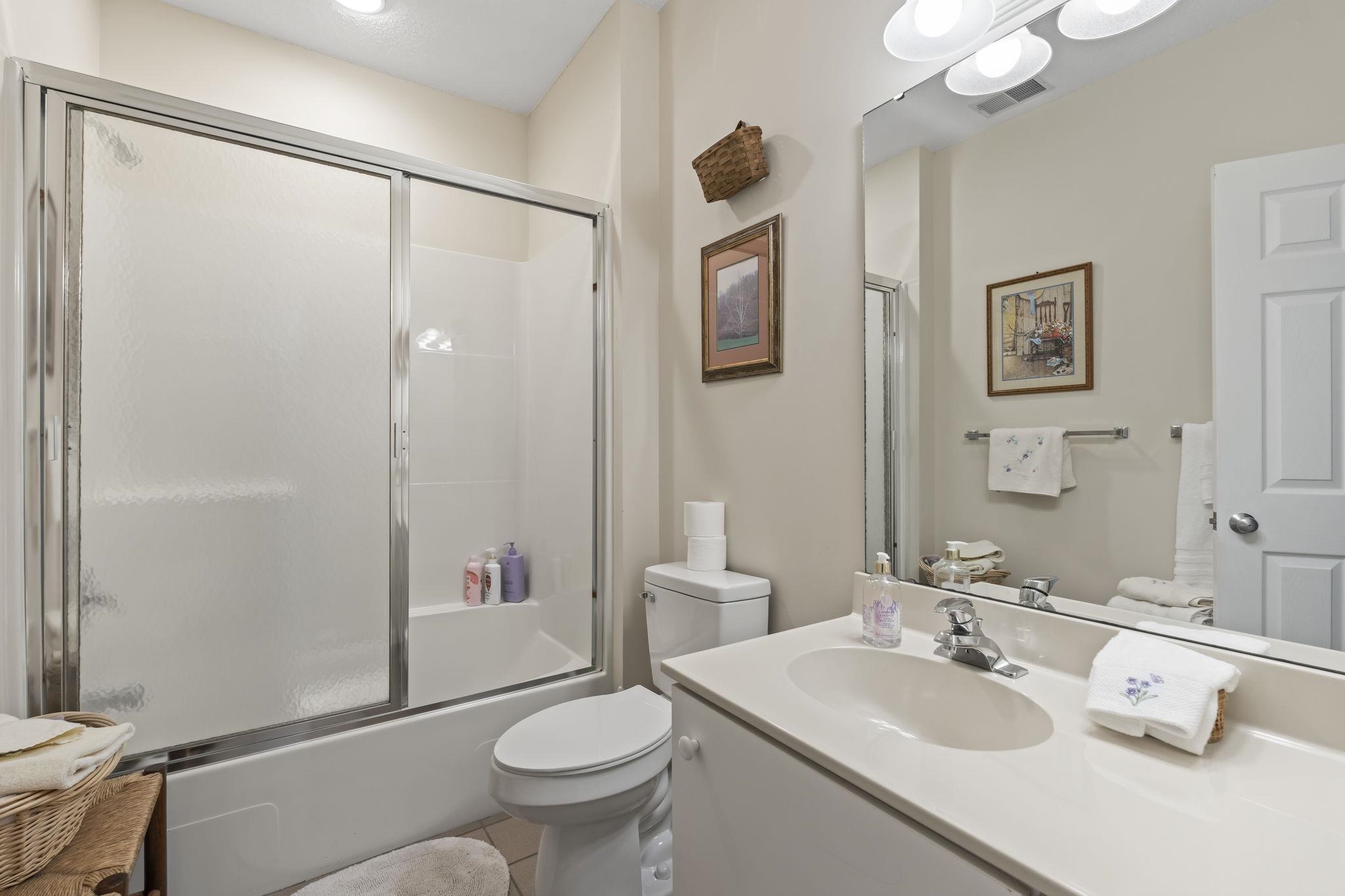 4545 Girvan Dr. Property Photo 29