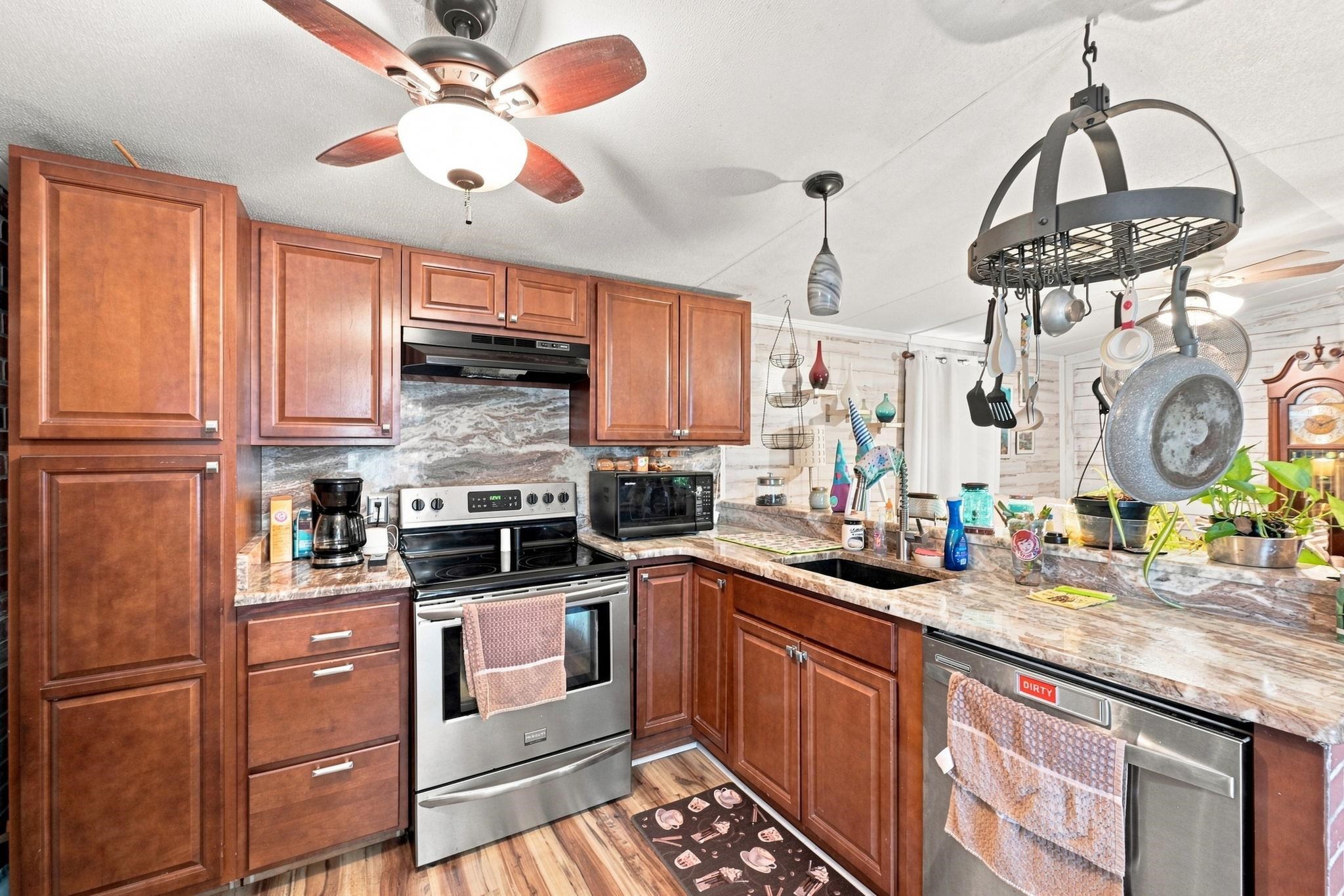 2732 Libra Dr. Property Photo 10