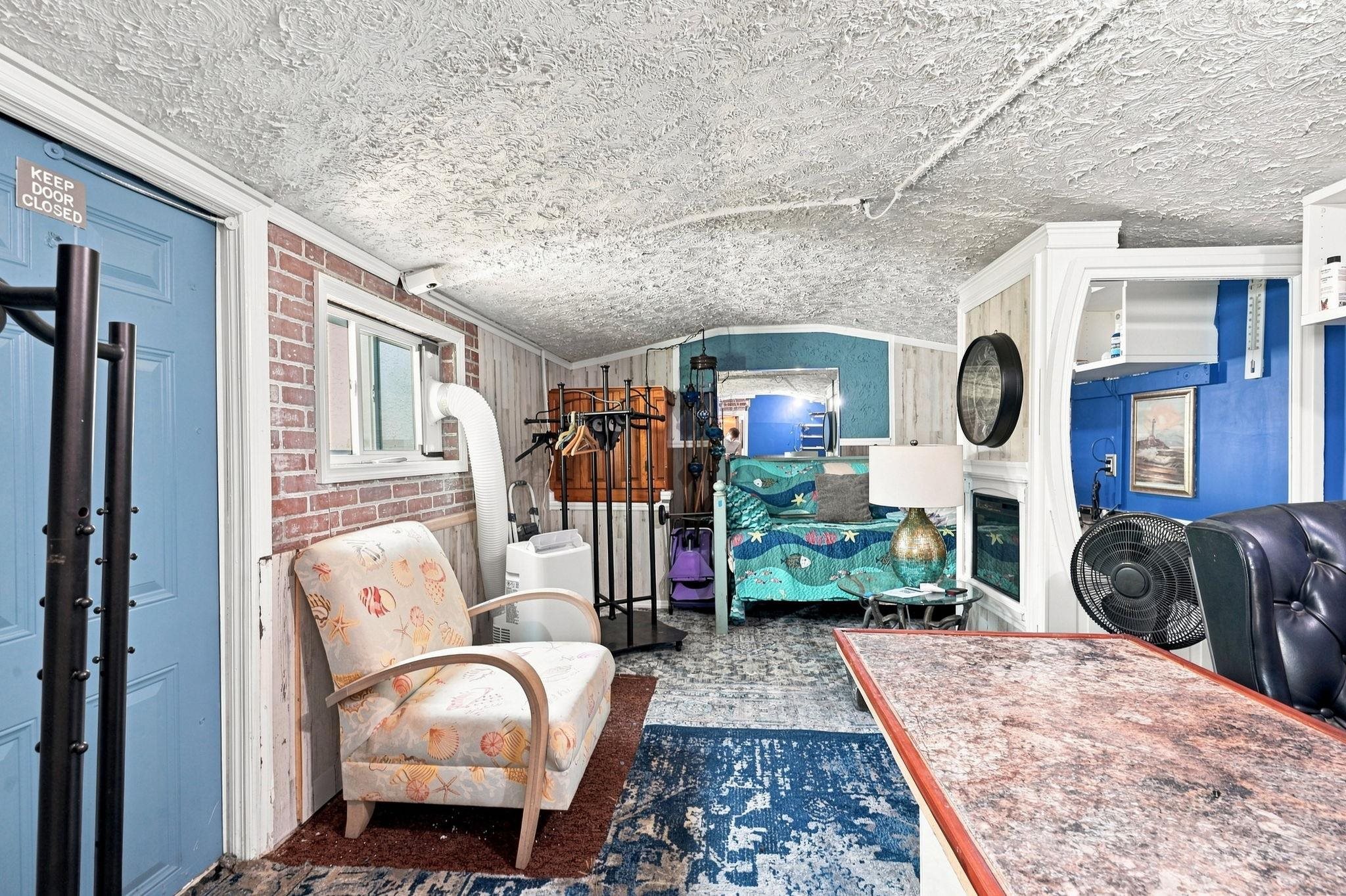 2732 Libra Dr. Property Photo 14