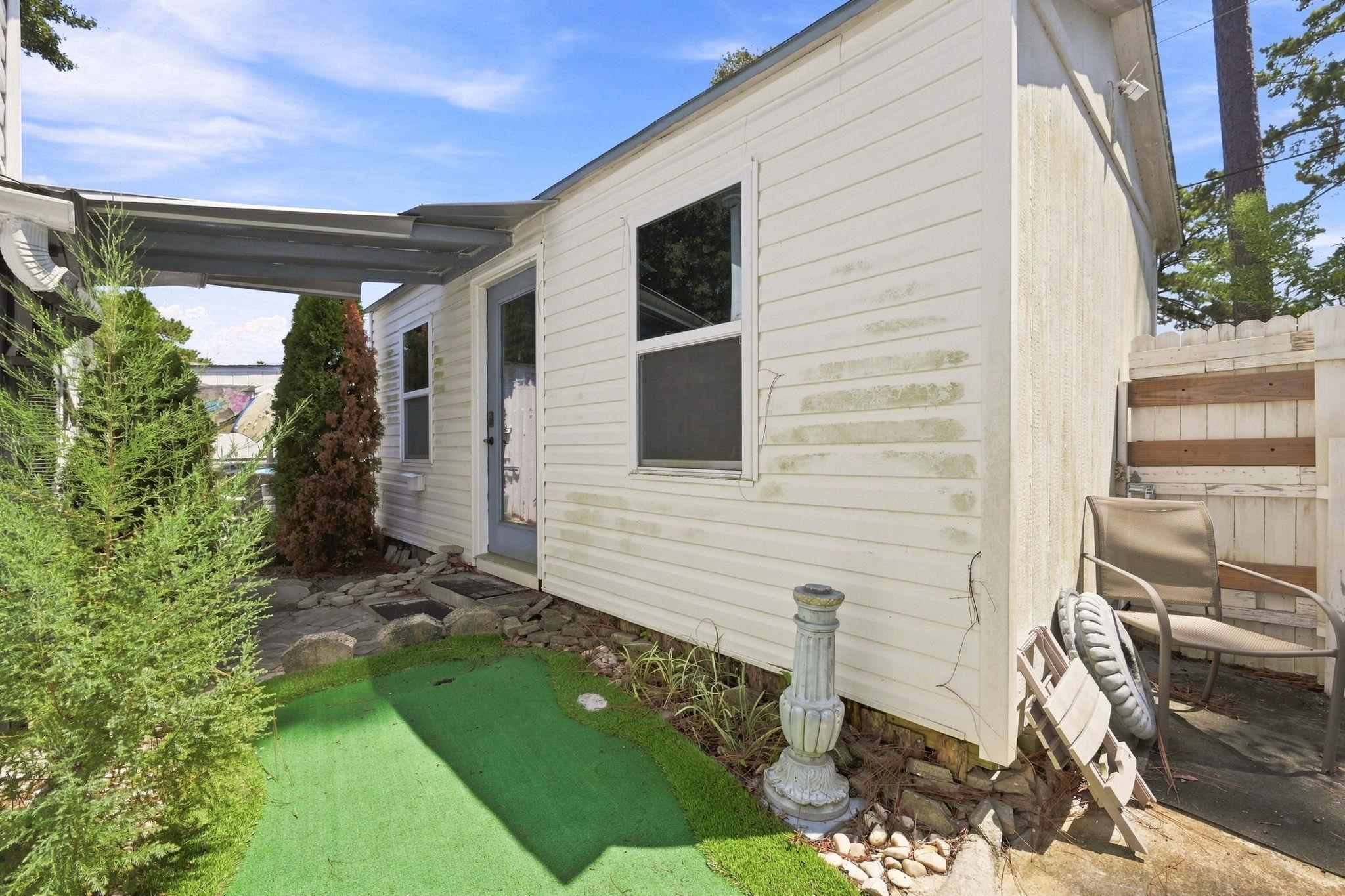 2732 Libra Dr. Property Photo 27