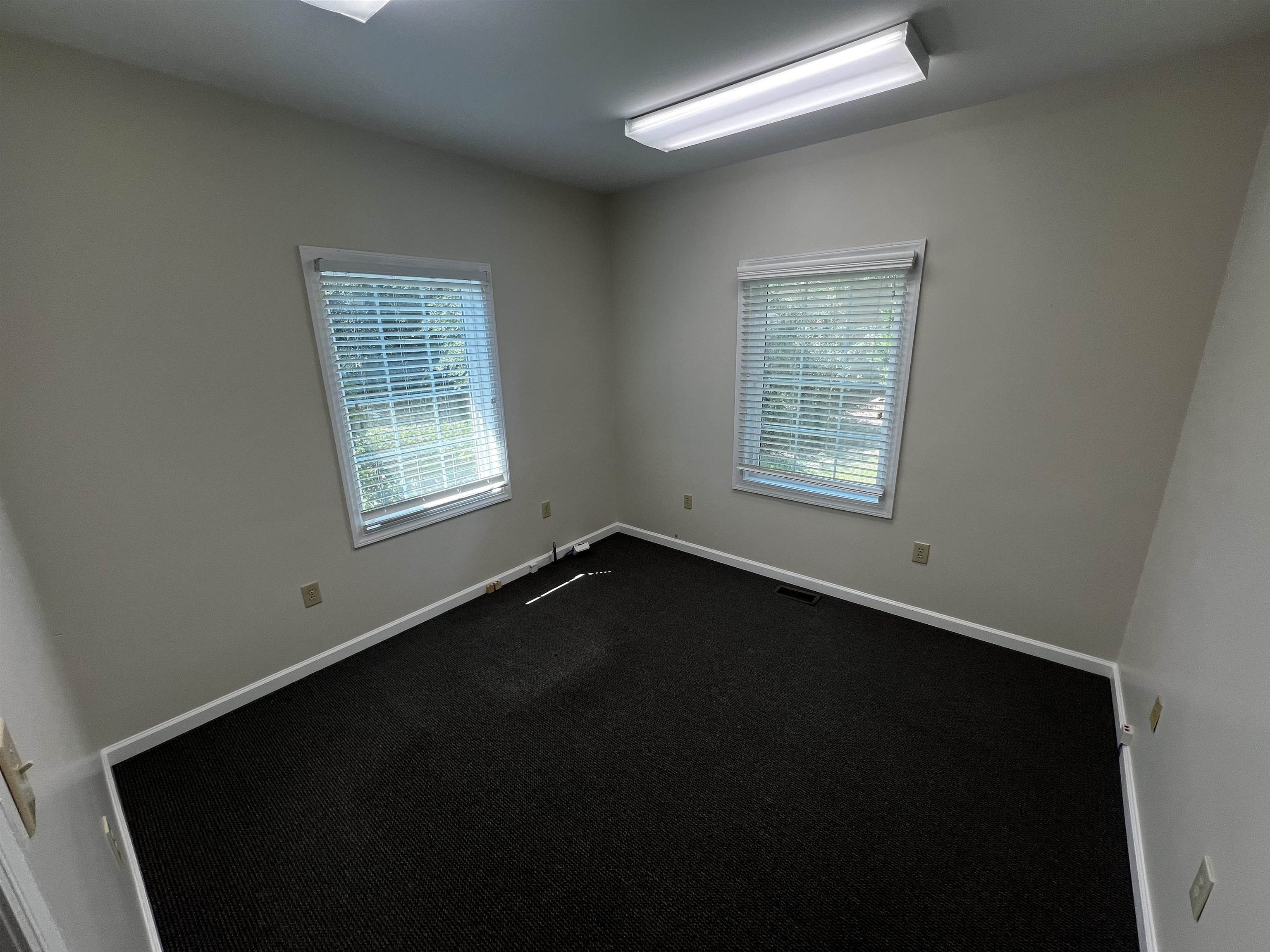 2591 N Fraser St. Property Photo 16