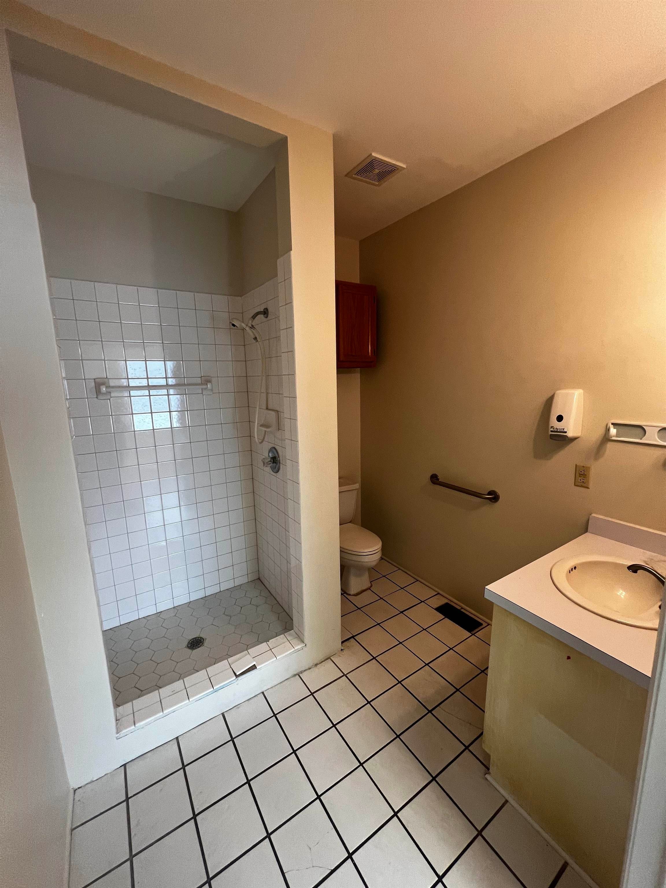 2591 N Fraser St. Property Photo 20