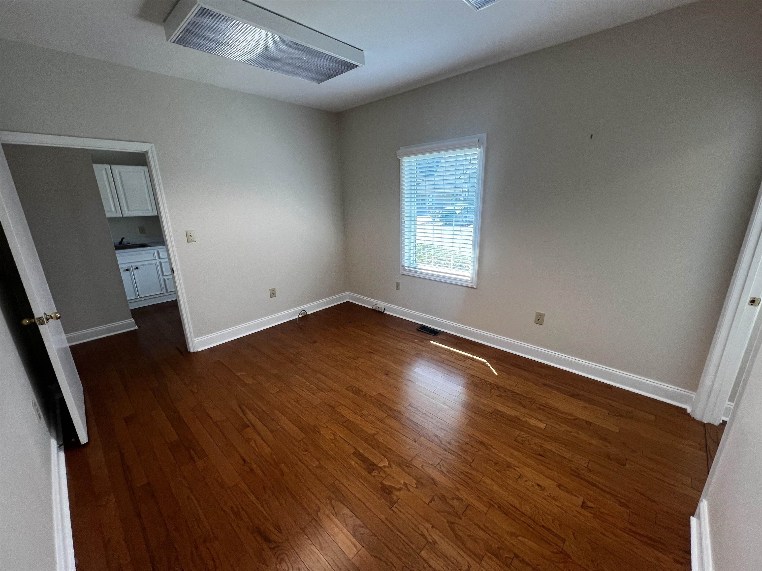 2591 N Fraser St. Property Photo 22