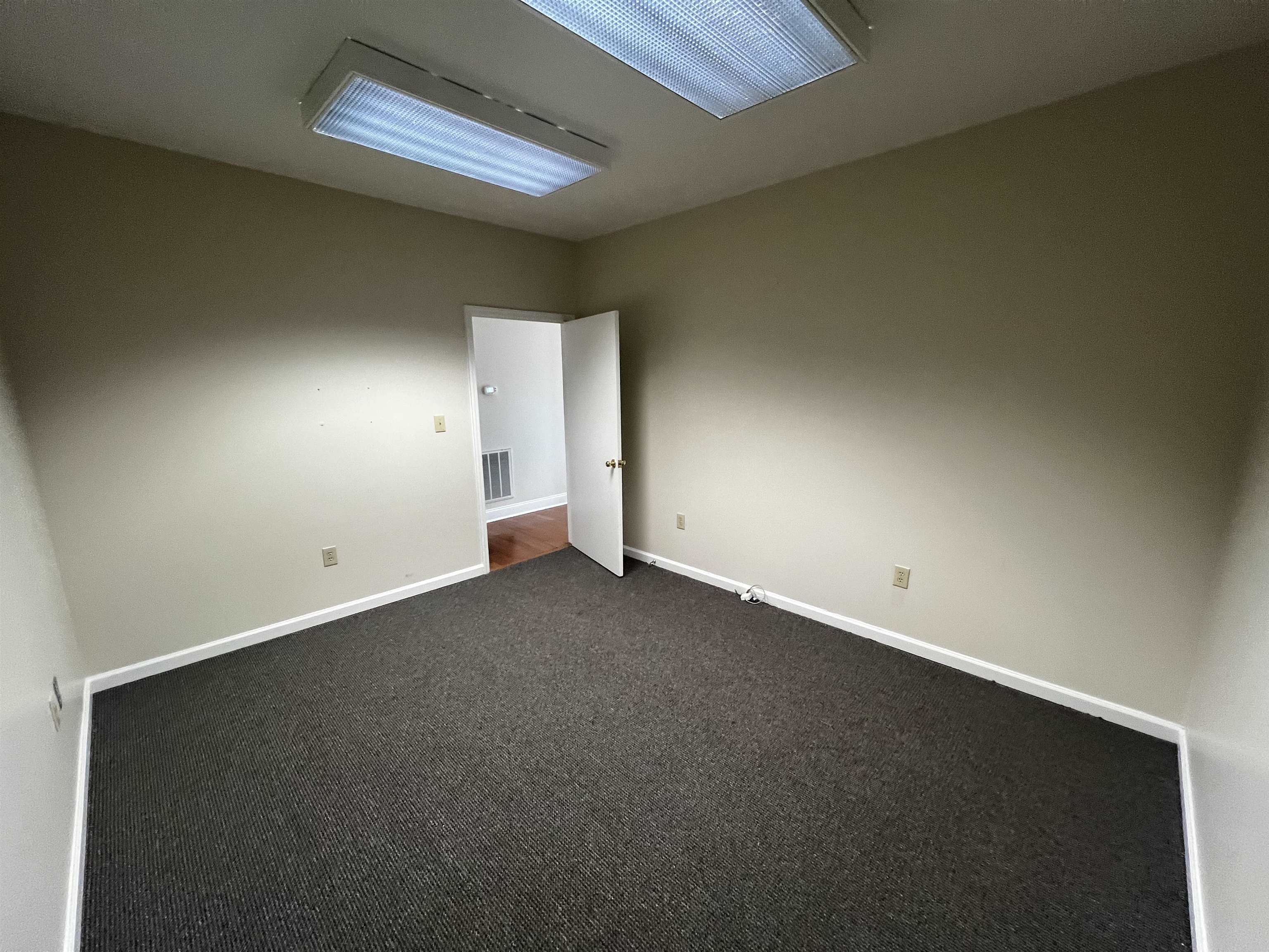 2591 N Fraser St. Property Photo 24