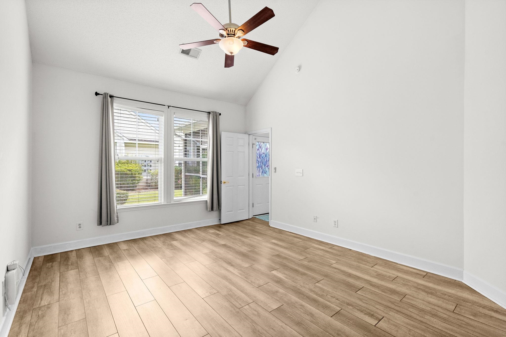 200 Threshing Way Property Photo 36