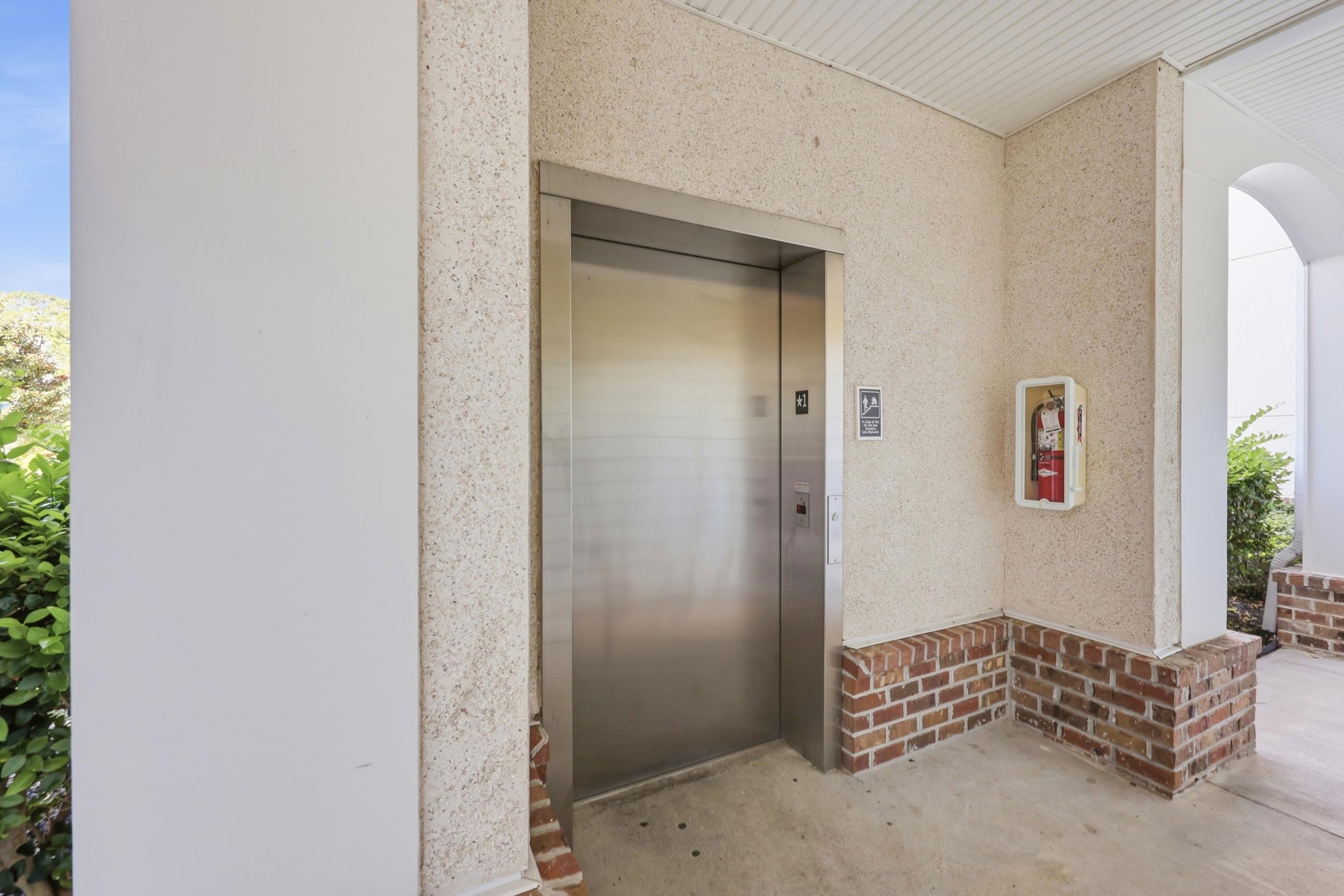 1017 World Tour Blvd. Property Photo 3
