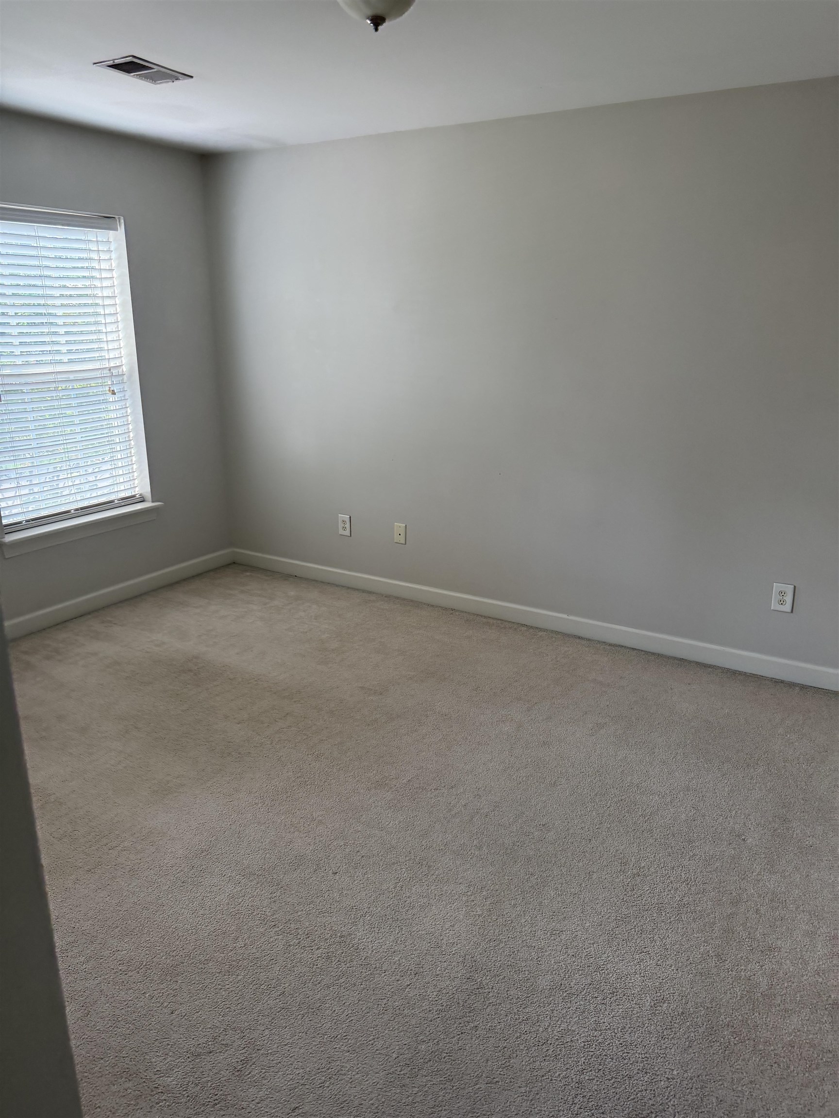 1066 Fairways Ln. Property Photo 8