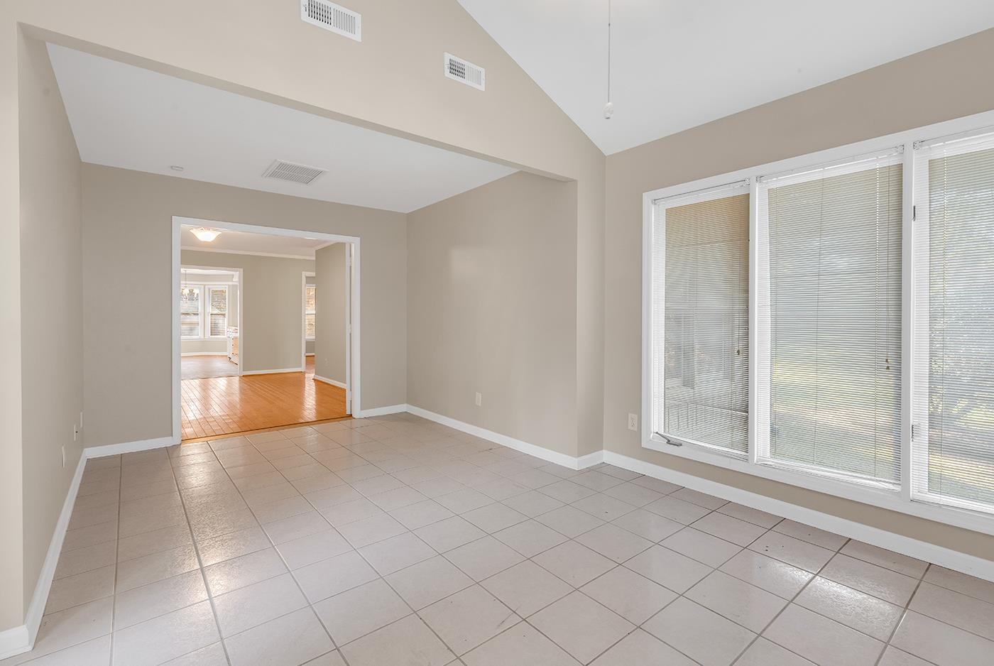 104 Moss Circle Property Photo 9