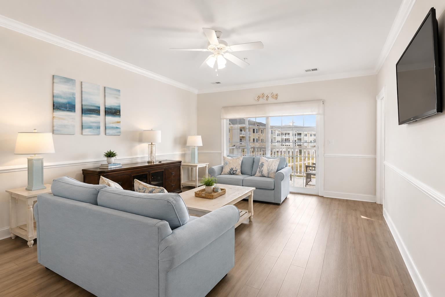4847 Luster Leaf Circle Property Photo 5