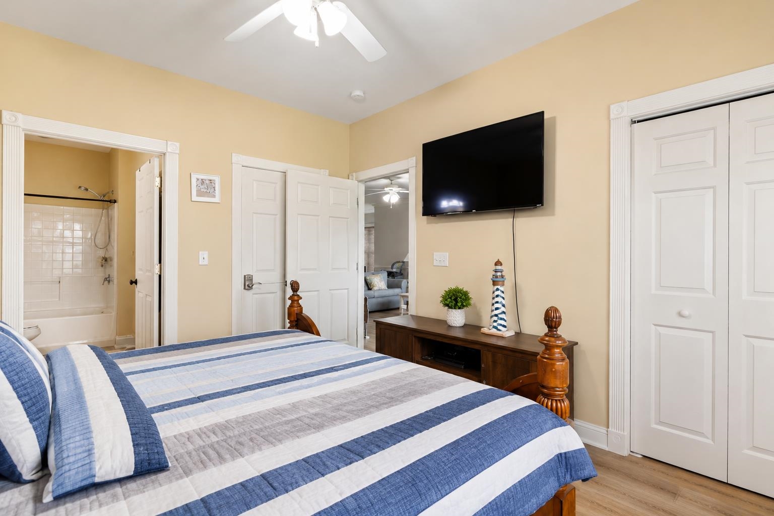 4847 Luster Leaf Circle Property Photo 18