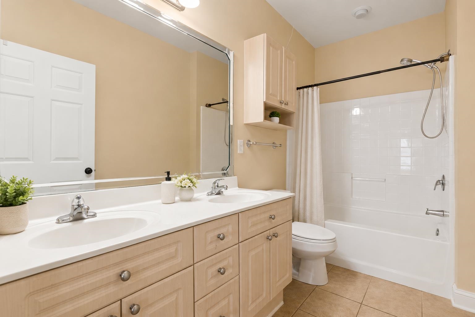 4847 Luster Leaf Circle Property Photo 19