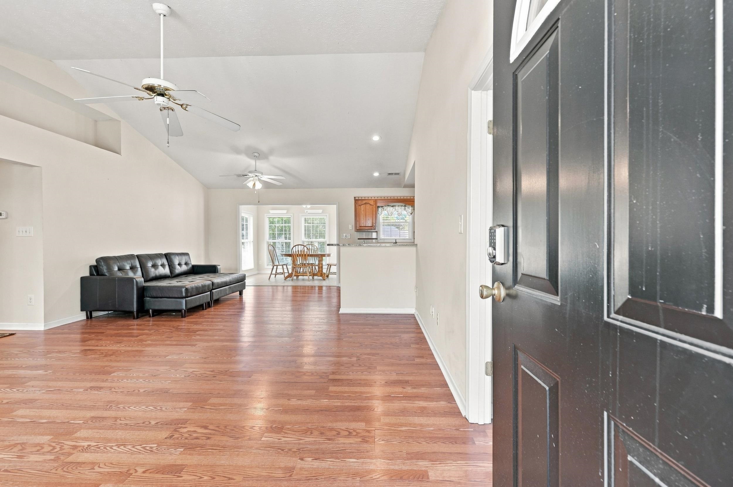 2049 Hawksmoor Dr. Property Photo 4