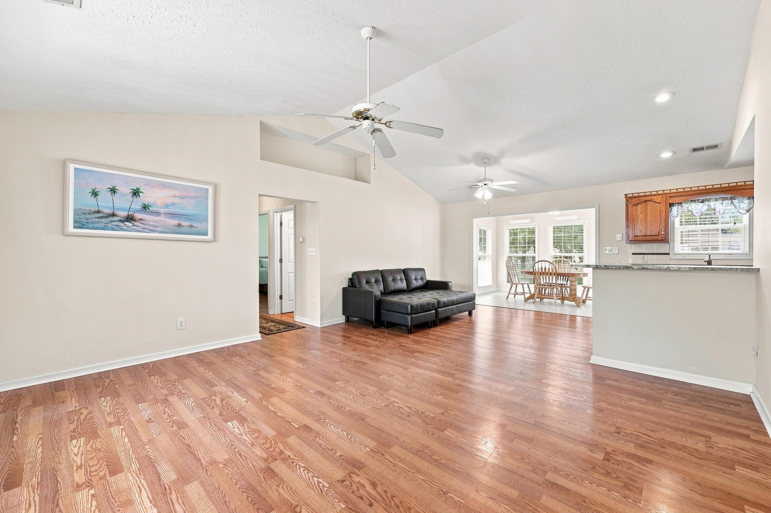 2049 Hawksmoor Dr. Property Photo 6