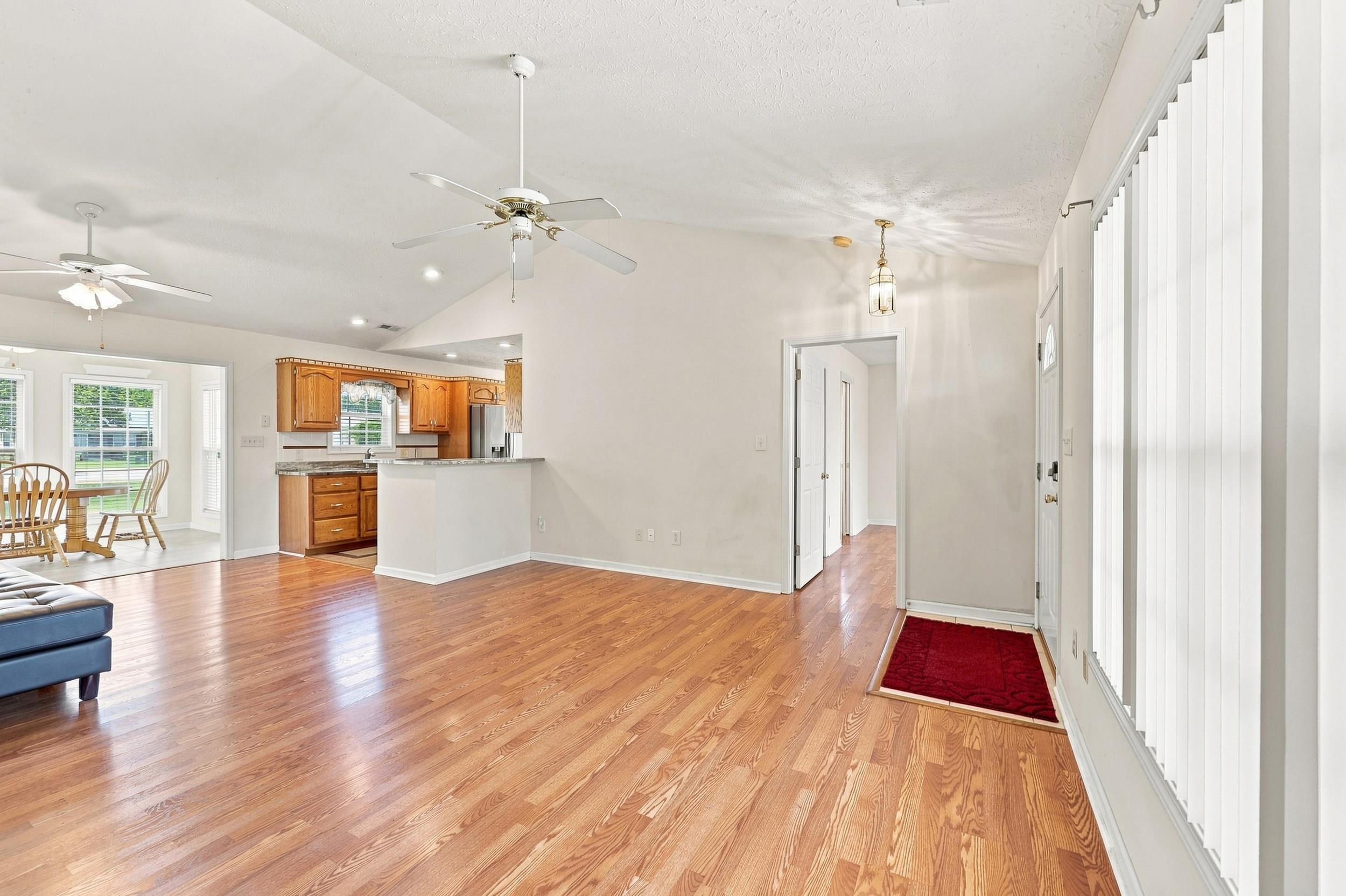 2049 Hawksmoor Dr. Property Photo 7