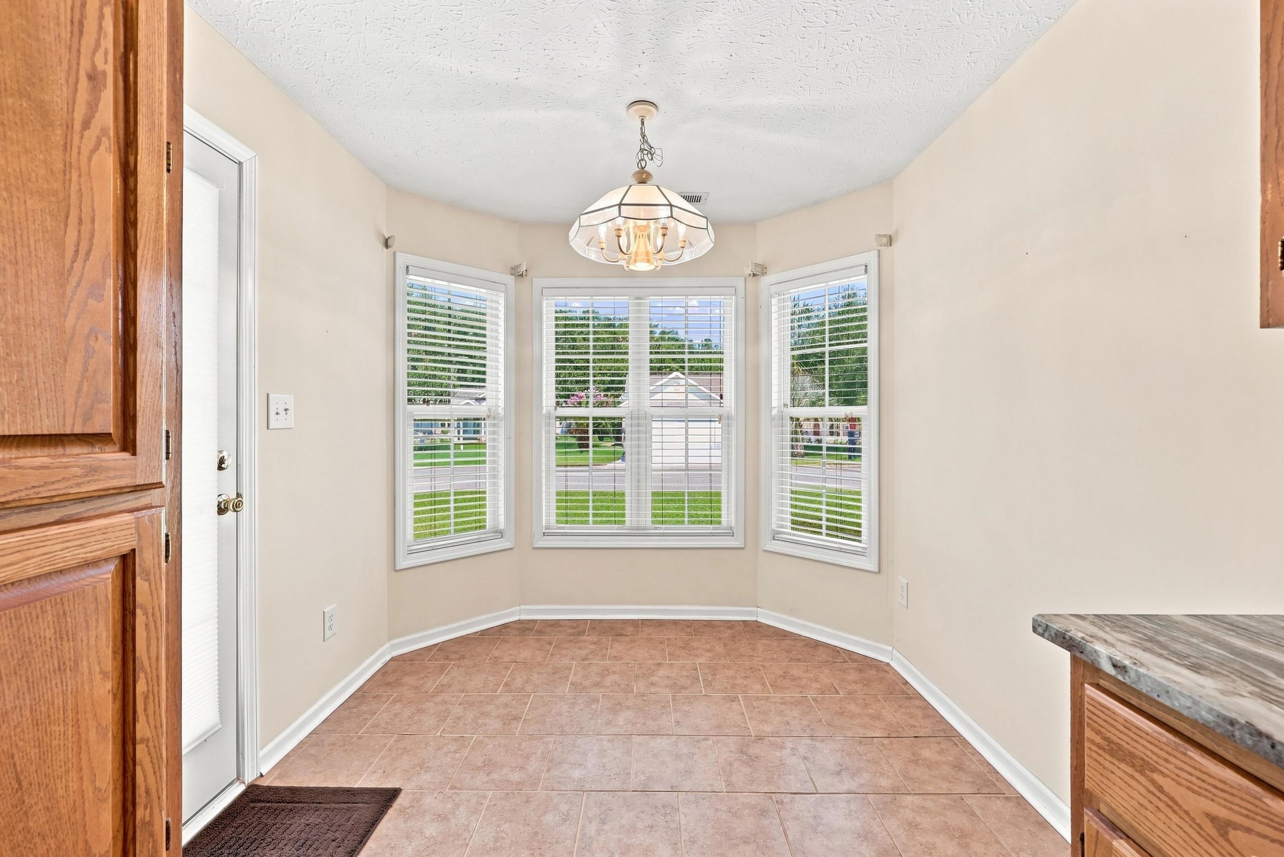 2049 Hawksmoor Dr. Property Photo 11