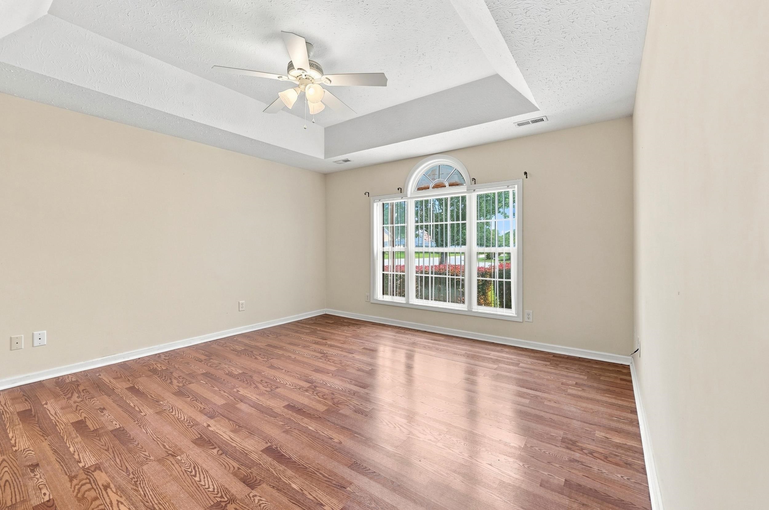 2049 Hawksmoor Dr. Property Photo 12
