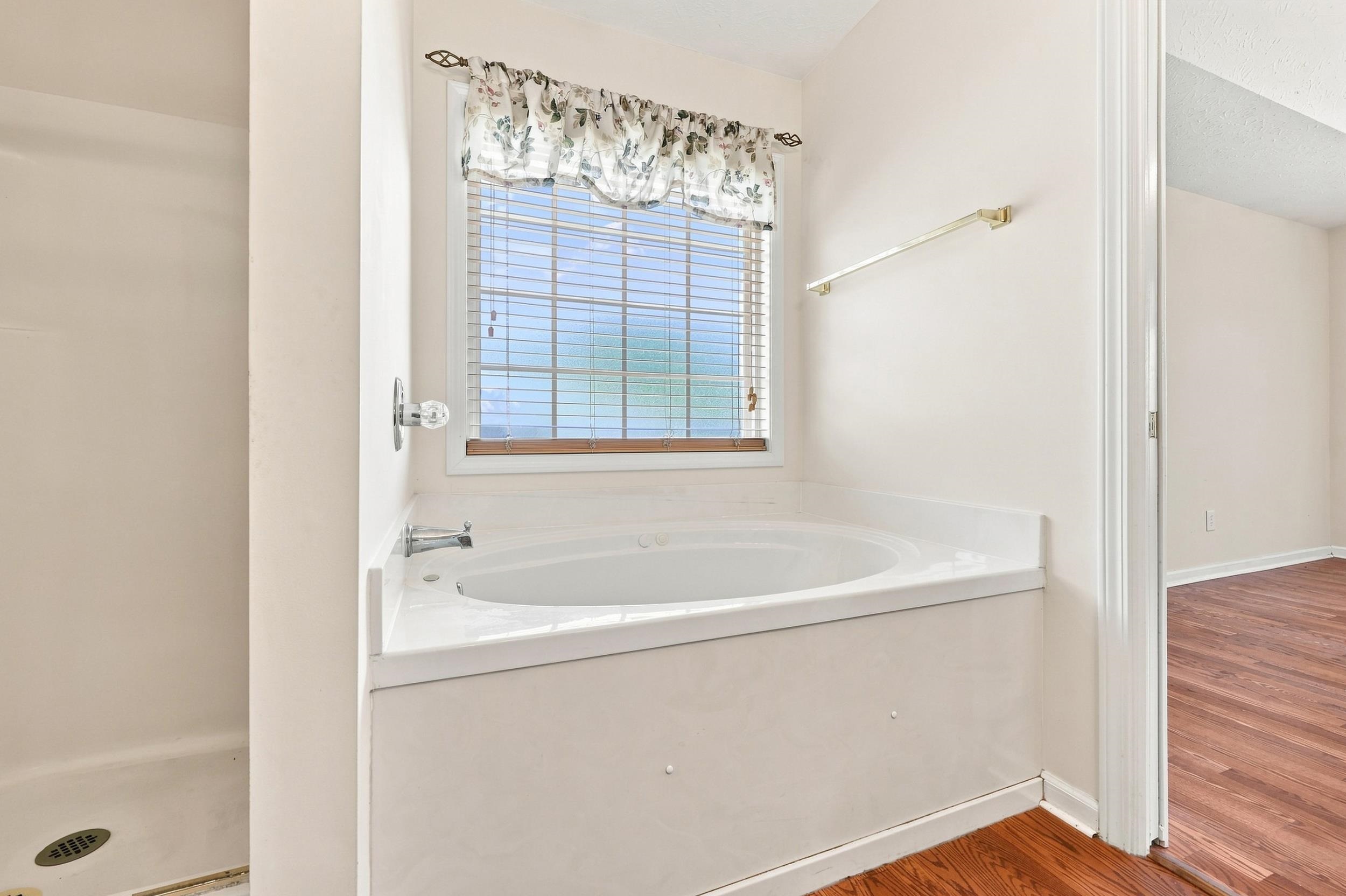 2049 Hawksmoor Dr. Property Photo 14