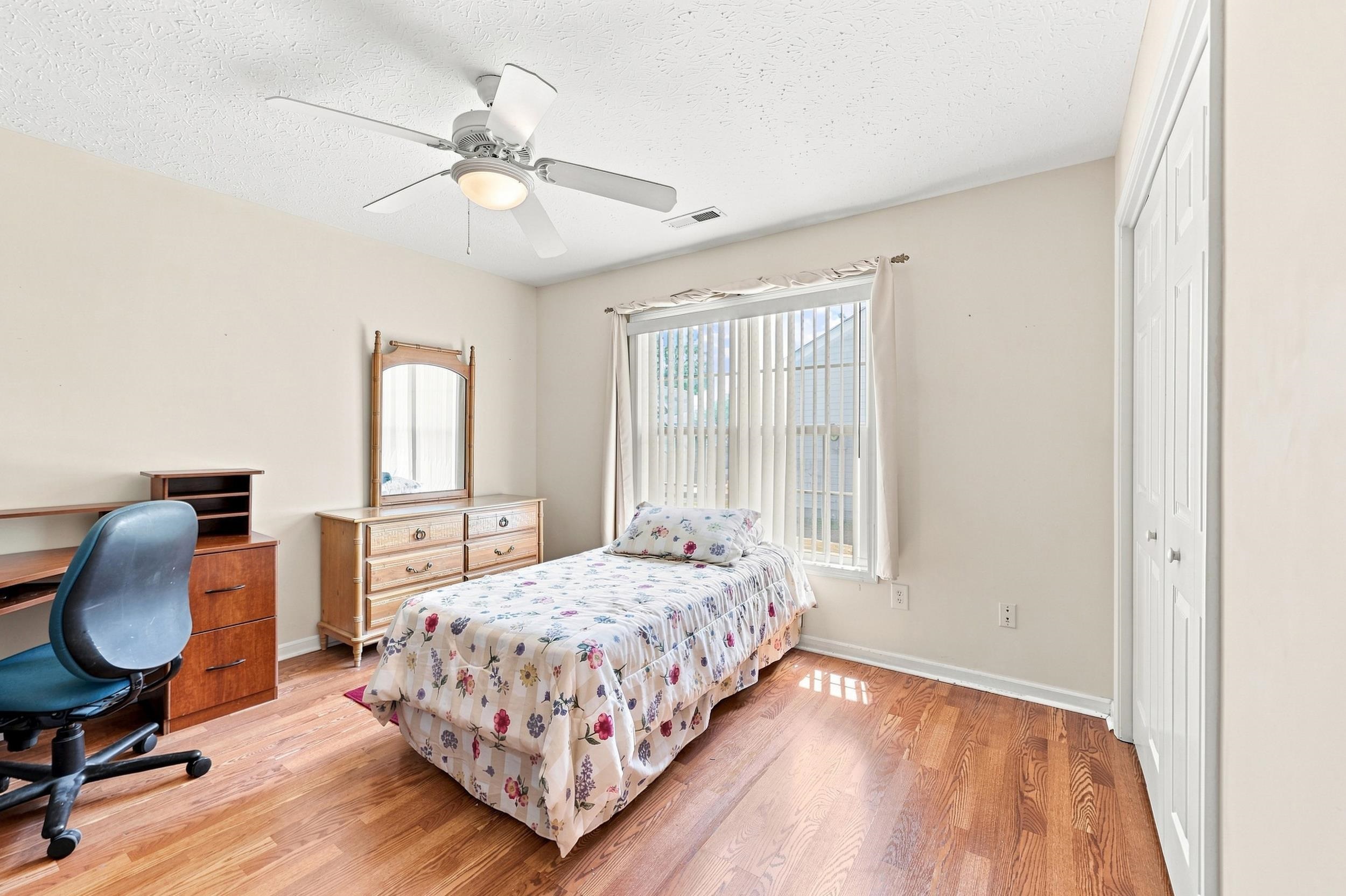 2049 Hawksmoor Dr. Property Photo 20