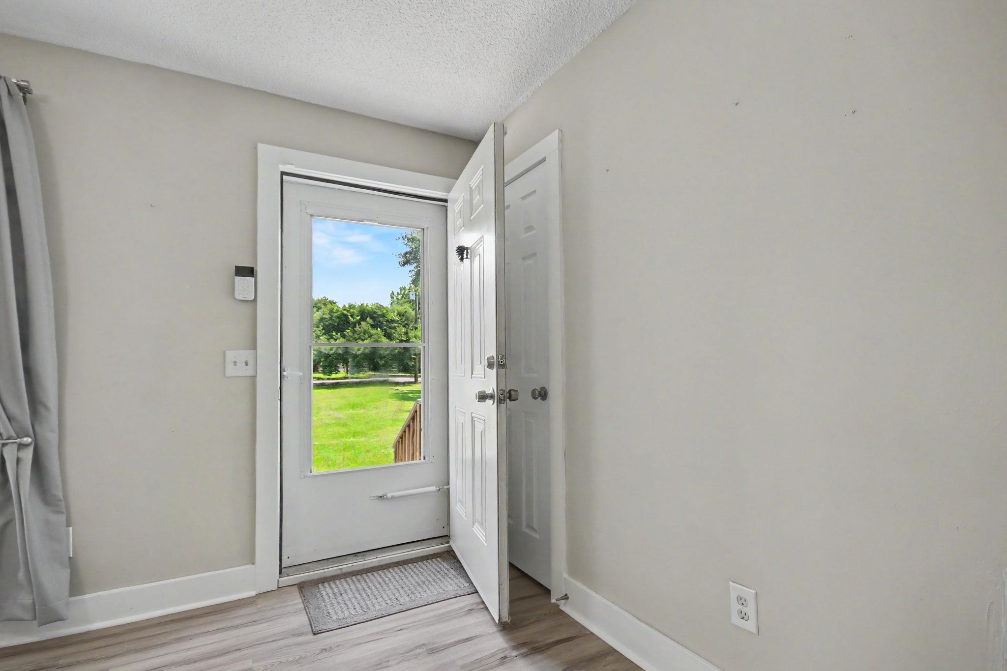 1057 Cohen Dr. Property Photo 5