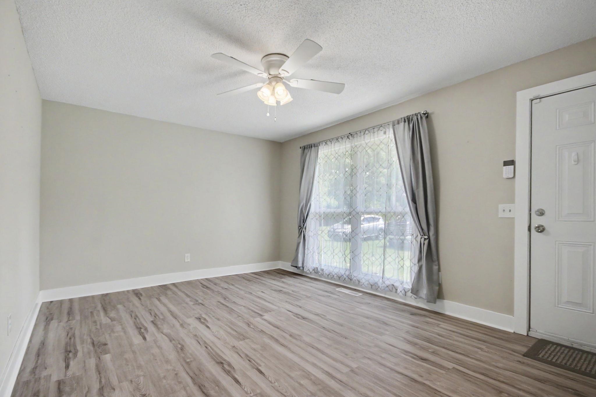 1057 Cohen Dr. Property Photo 8
