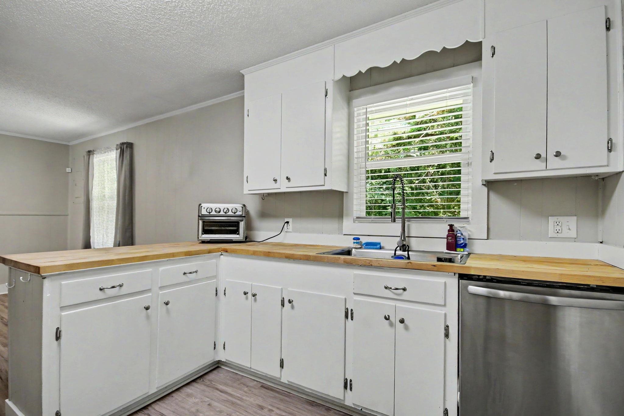 1057 Cohen Dr. Property Photo 16