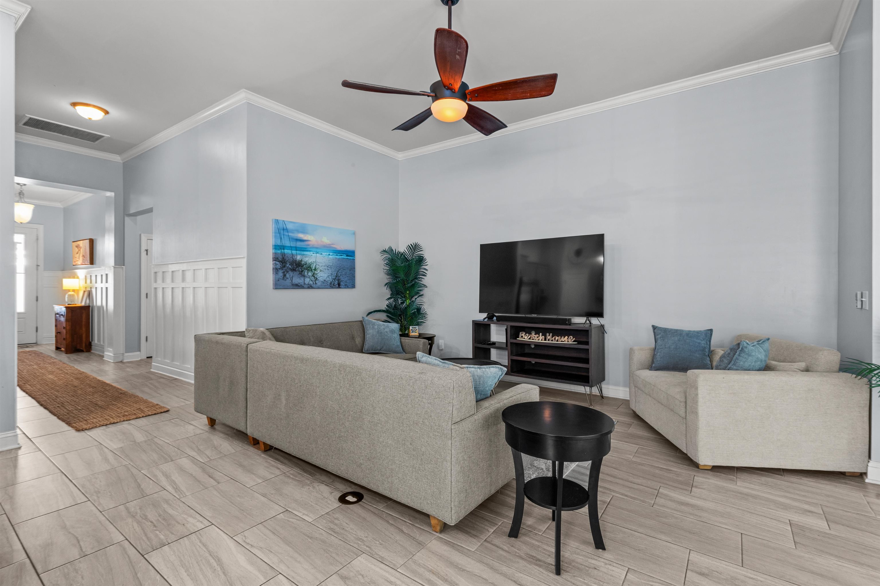 1491 Parish Way Property Photo 11