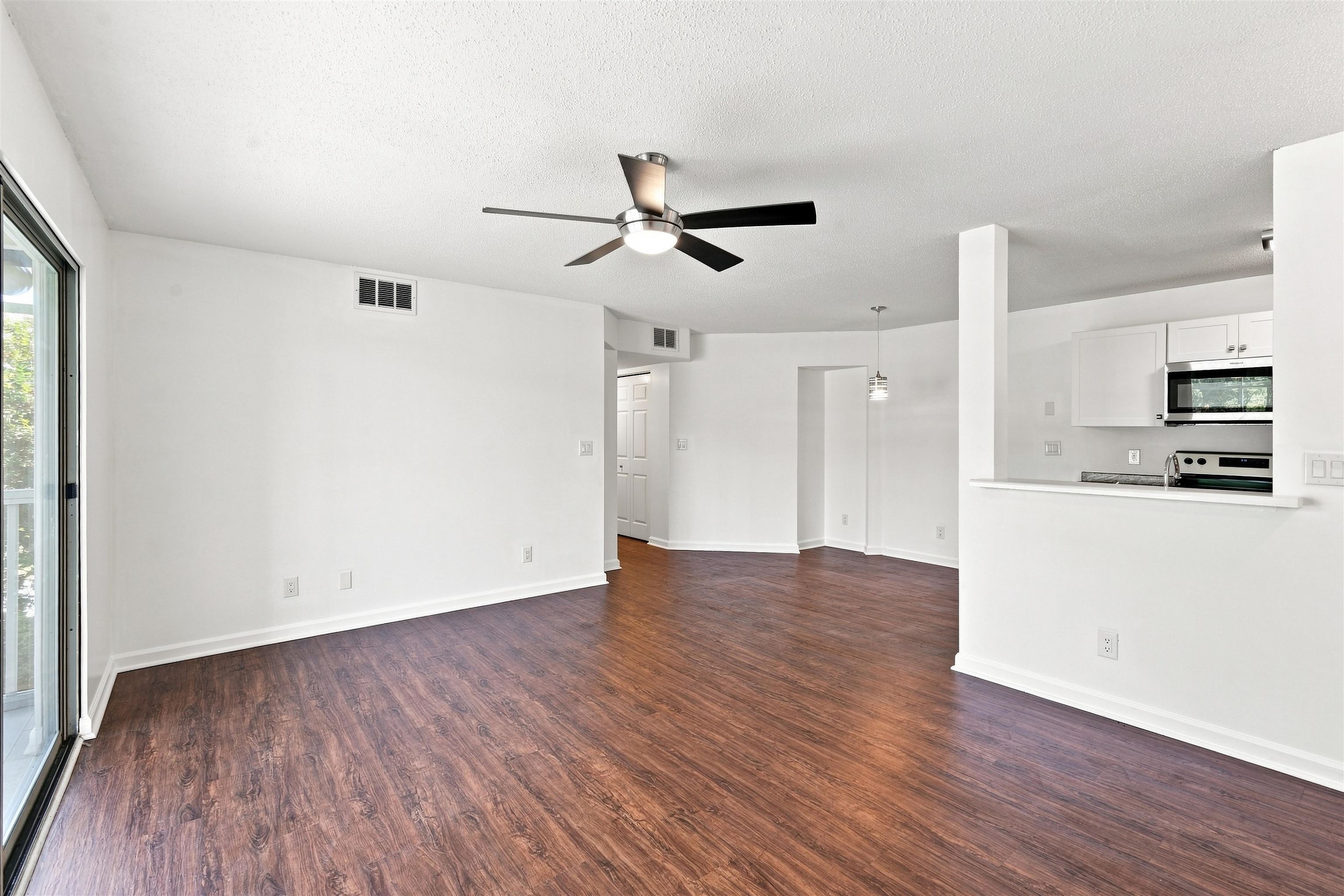 8725 Chandler Dr. Property Photo 12