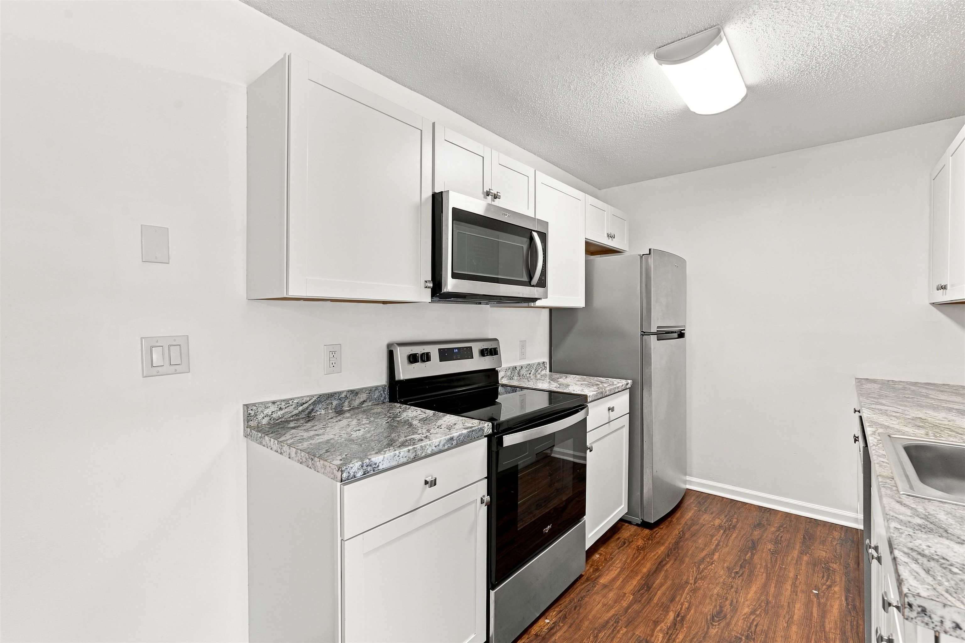 8725 Chandler Dr. Property Photo 16