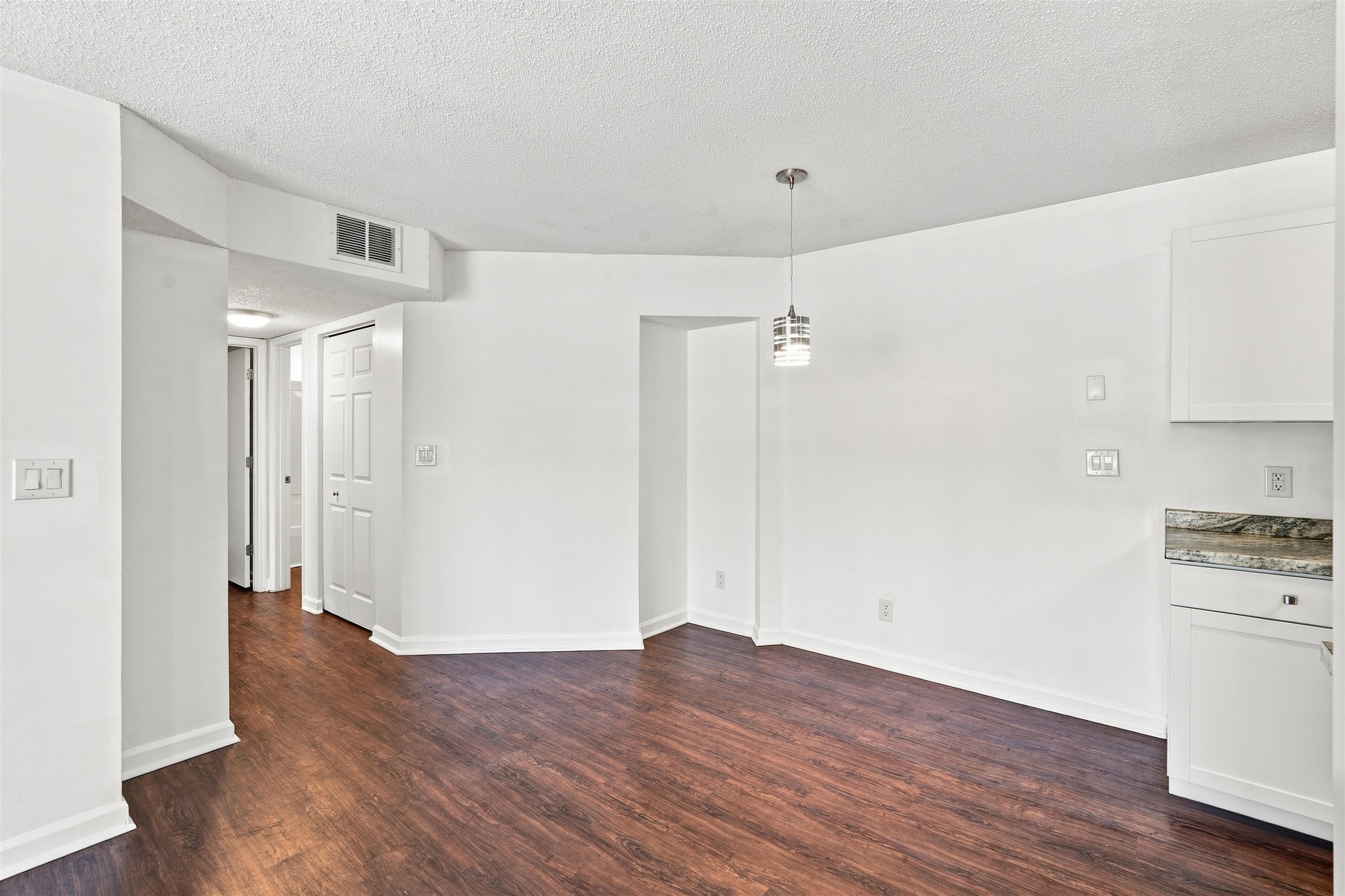 8725 Chandler Dr. Property Photo 22