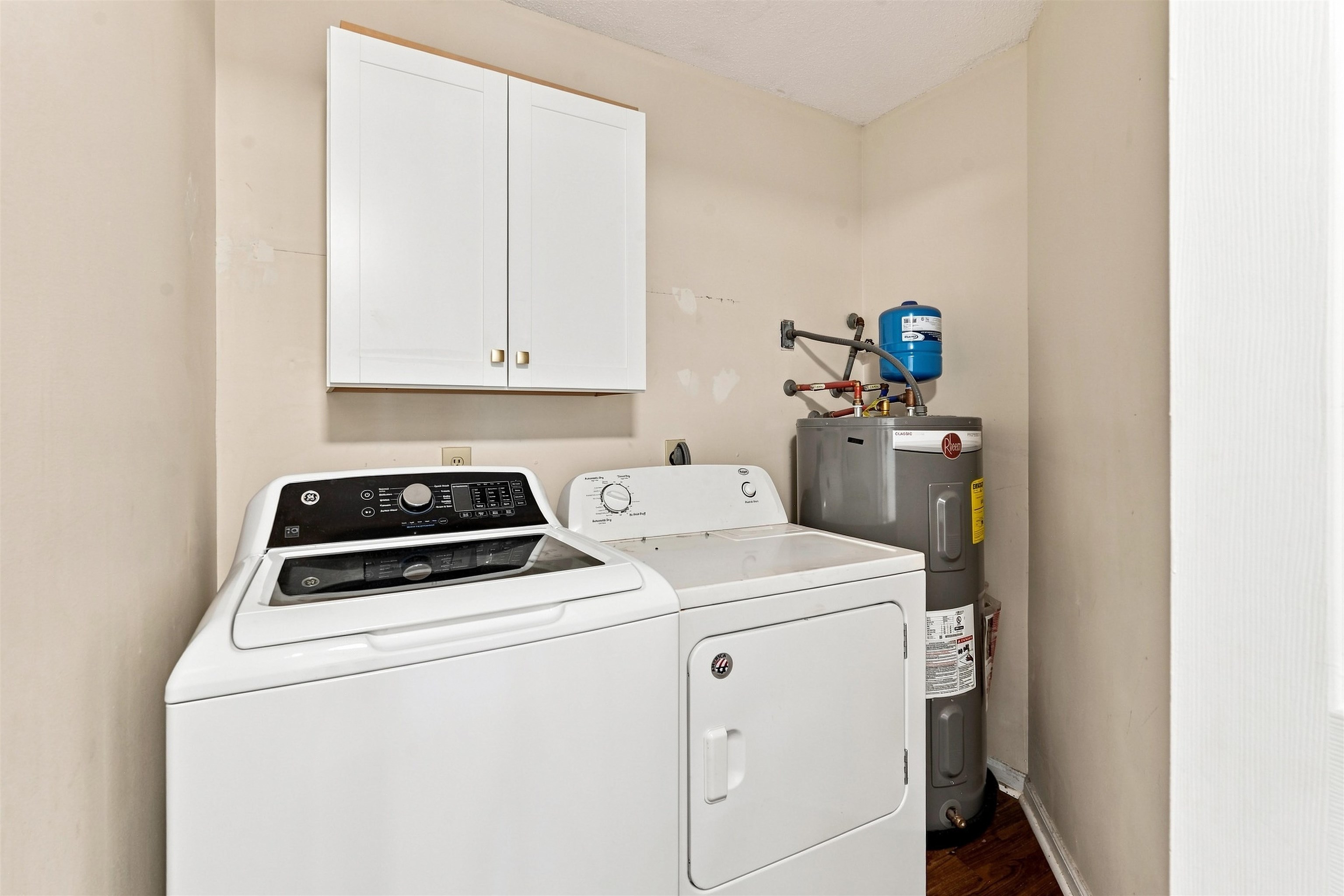 8725 Chandler Dr. Property Photo 23