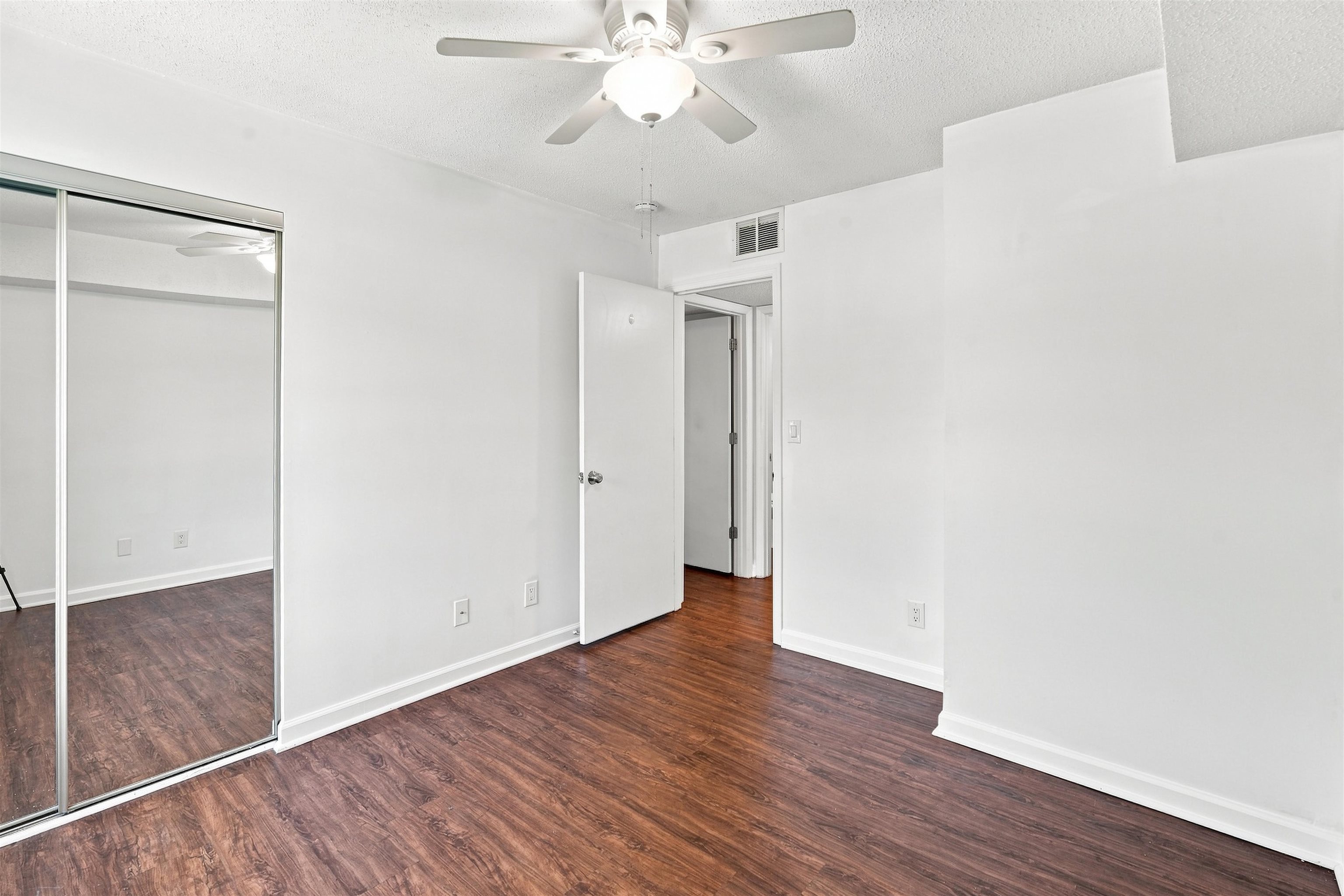 8725 Chandler Dr. Property Photo 25