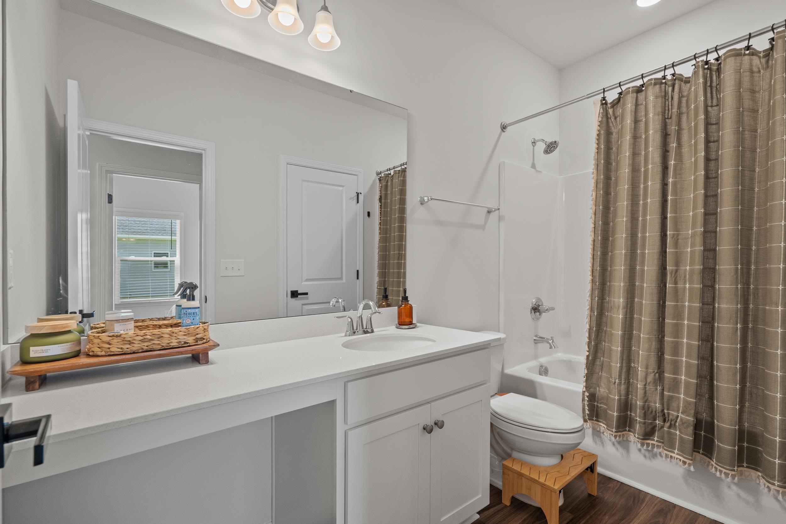 208 Wagner Cir. Property Photo 30