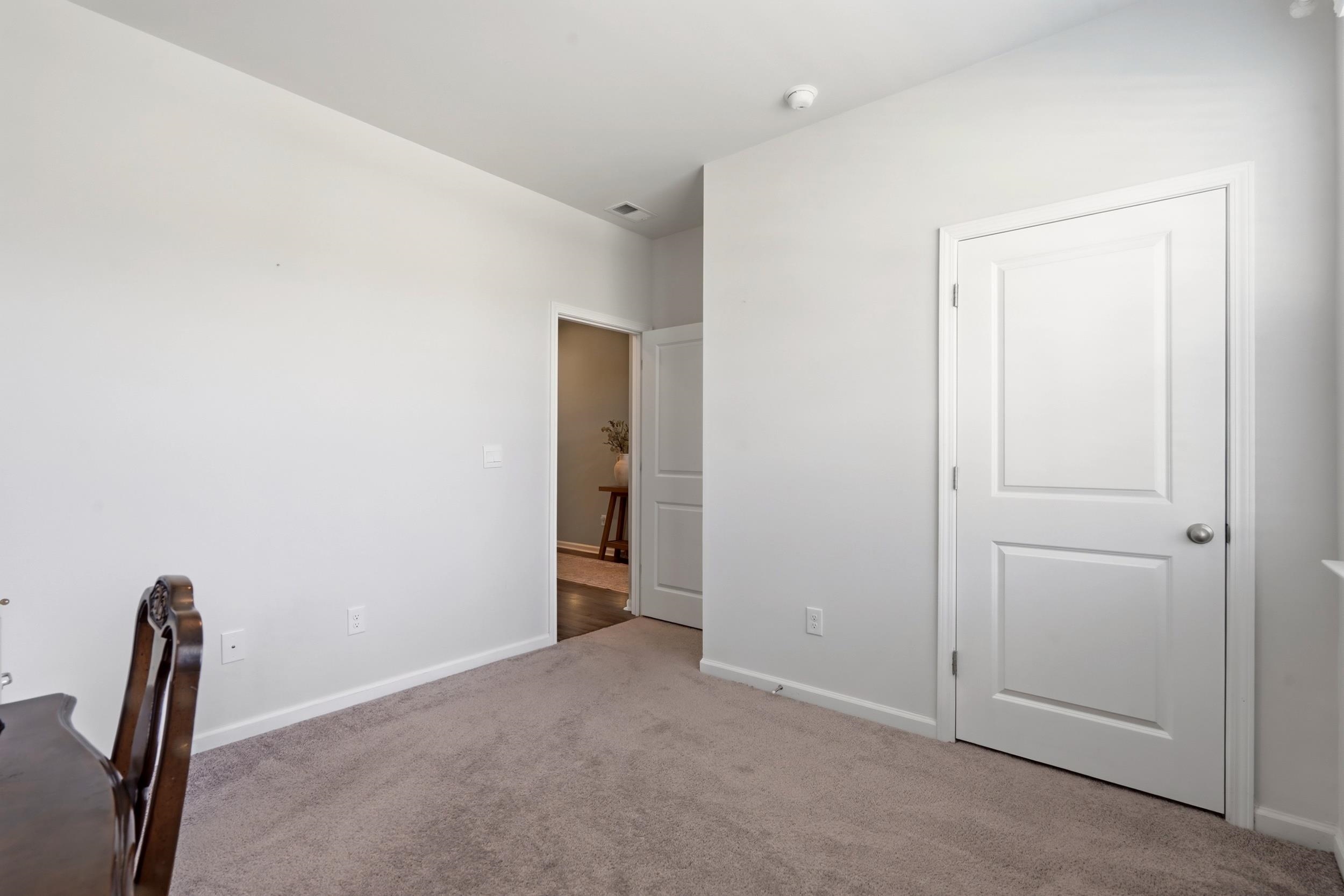 425 Royal Arch Dr. Property Photo 39