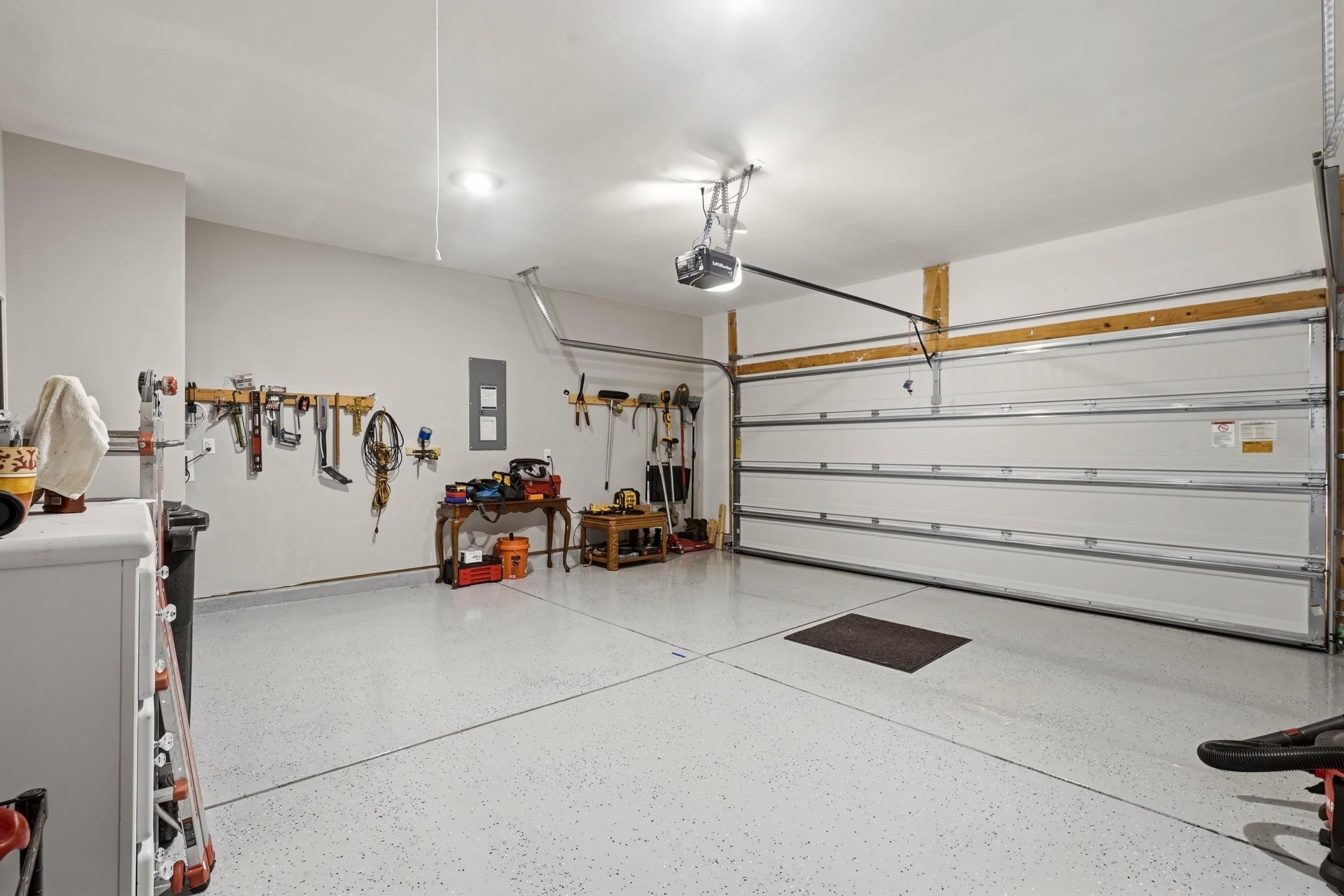 425 Royal Arch Dr. Property Photo 47