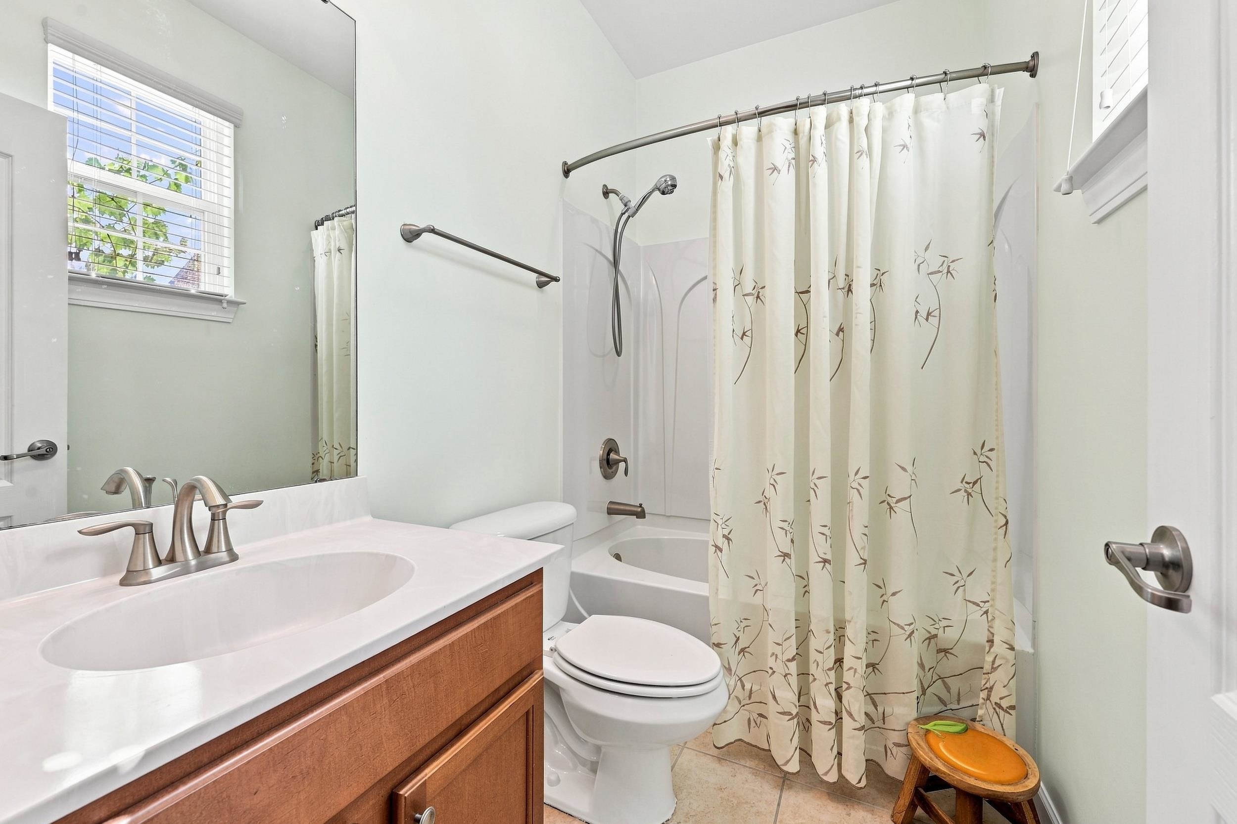1871 High St. Property Photo 8