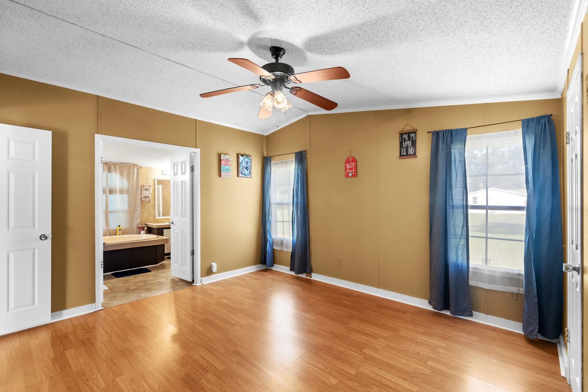 2060 Martin St. Property Photo 12