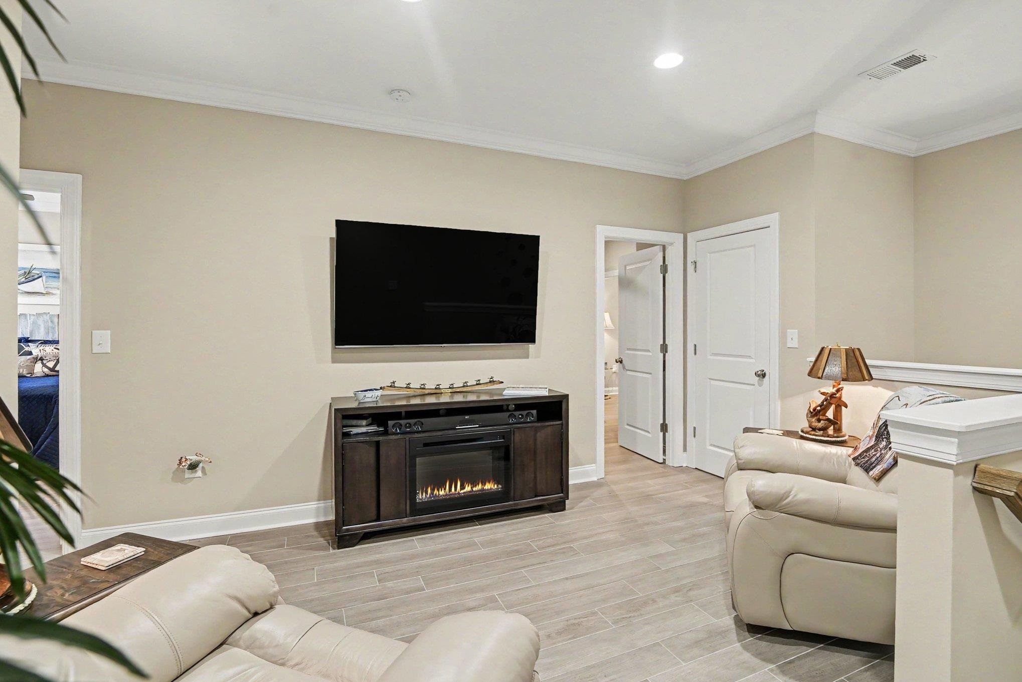 619 Lorenzo Dr. Property Photo 24